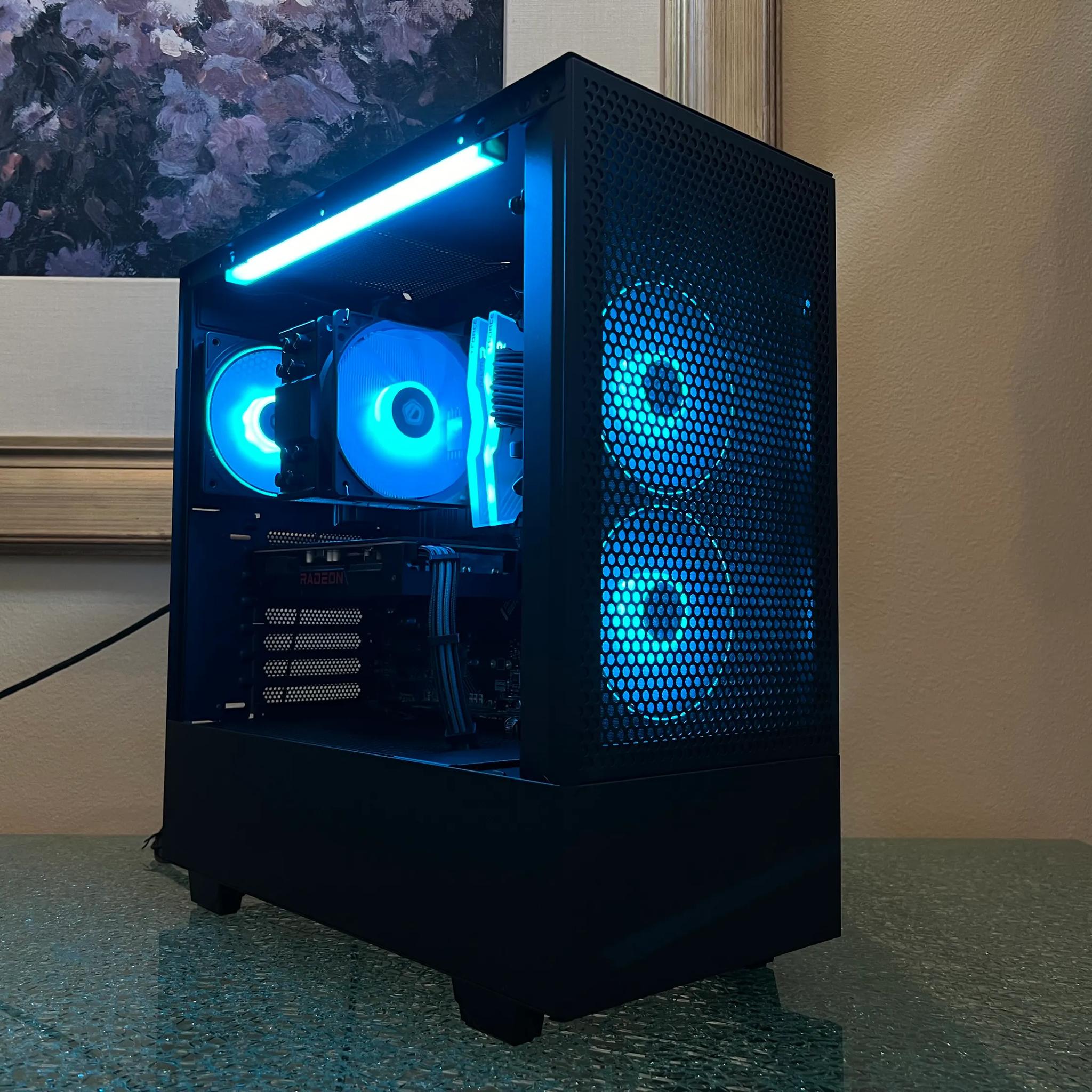 Intel i5 12400 / RX 6600 XT / 32GB RAM / 2TB HDD / Very Solid Gaming PC