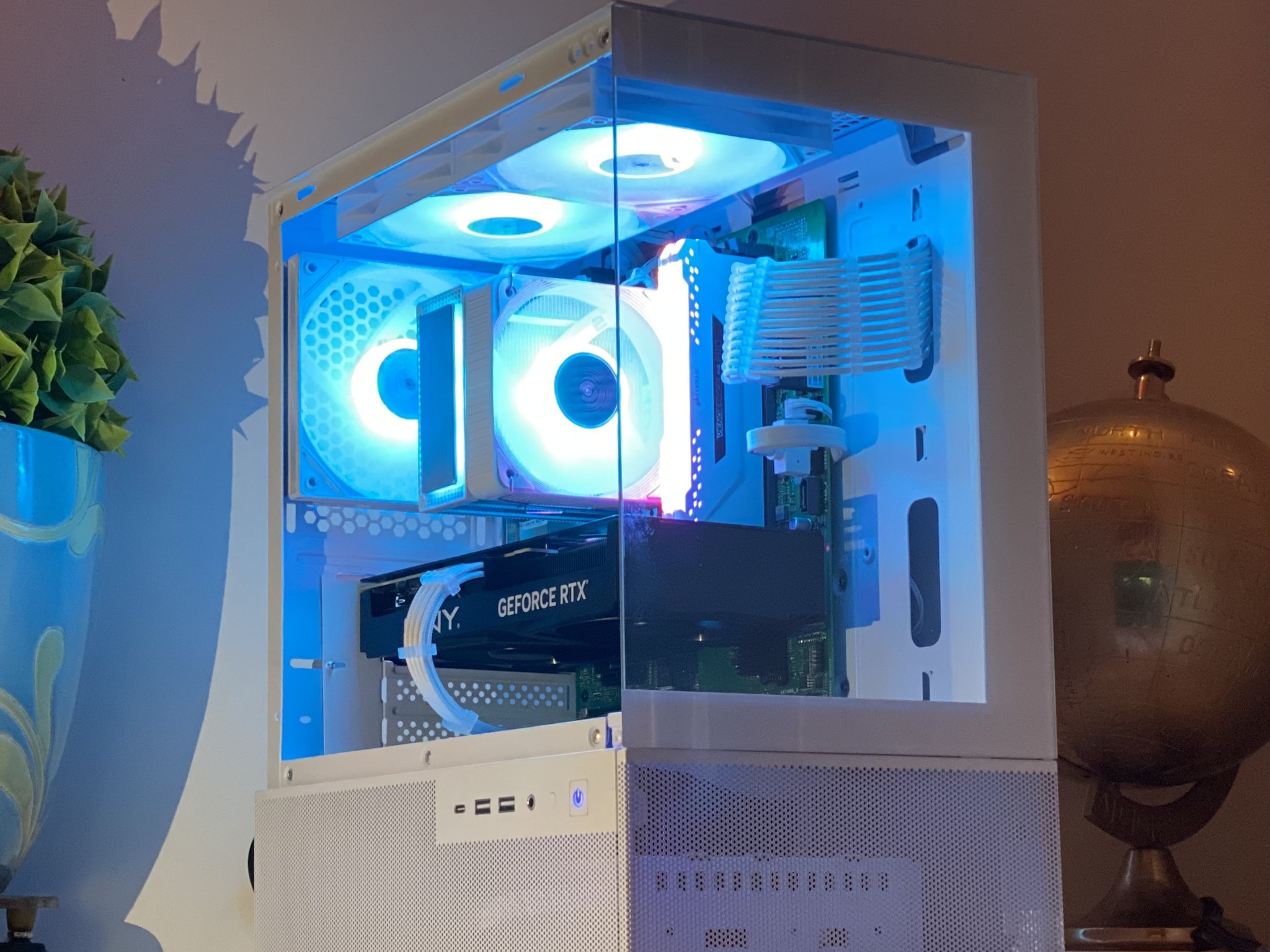 M-ATX/1440p Gaming PC⚪️ RTX 4070⚪️ Intel 13th Gen@4.6GHz⚪️ 32GB RAM⚪️ 1.5TB NVMe/SSD⚪️ Windows 11