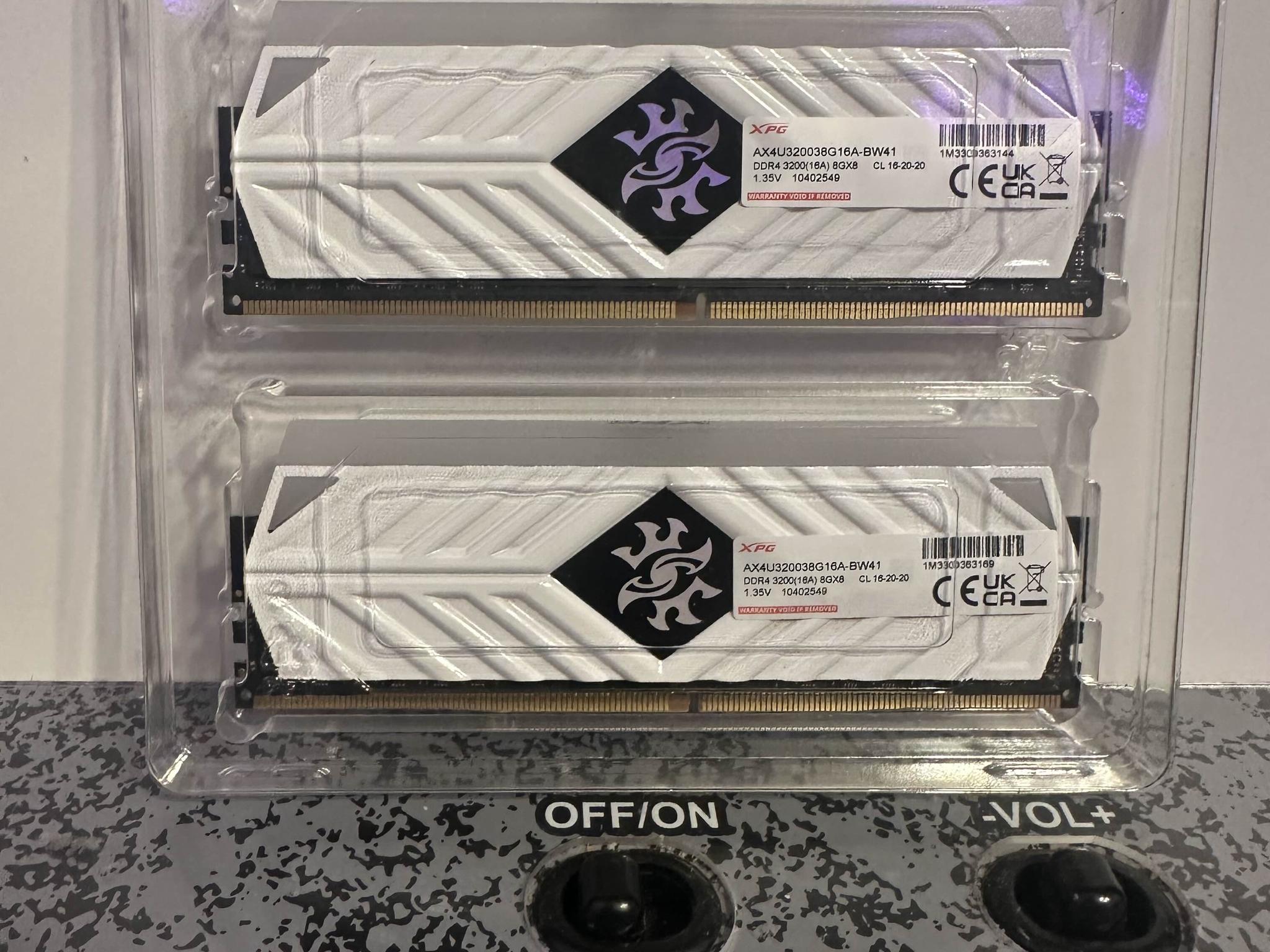 3060ti FOUNDERS EDITION, RYZEN 5 3600, and 16gb DDR4 3200mhz kit