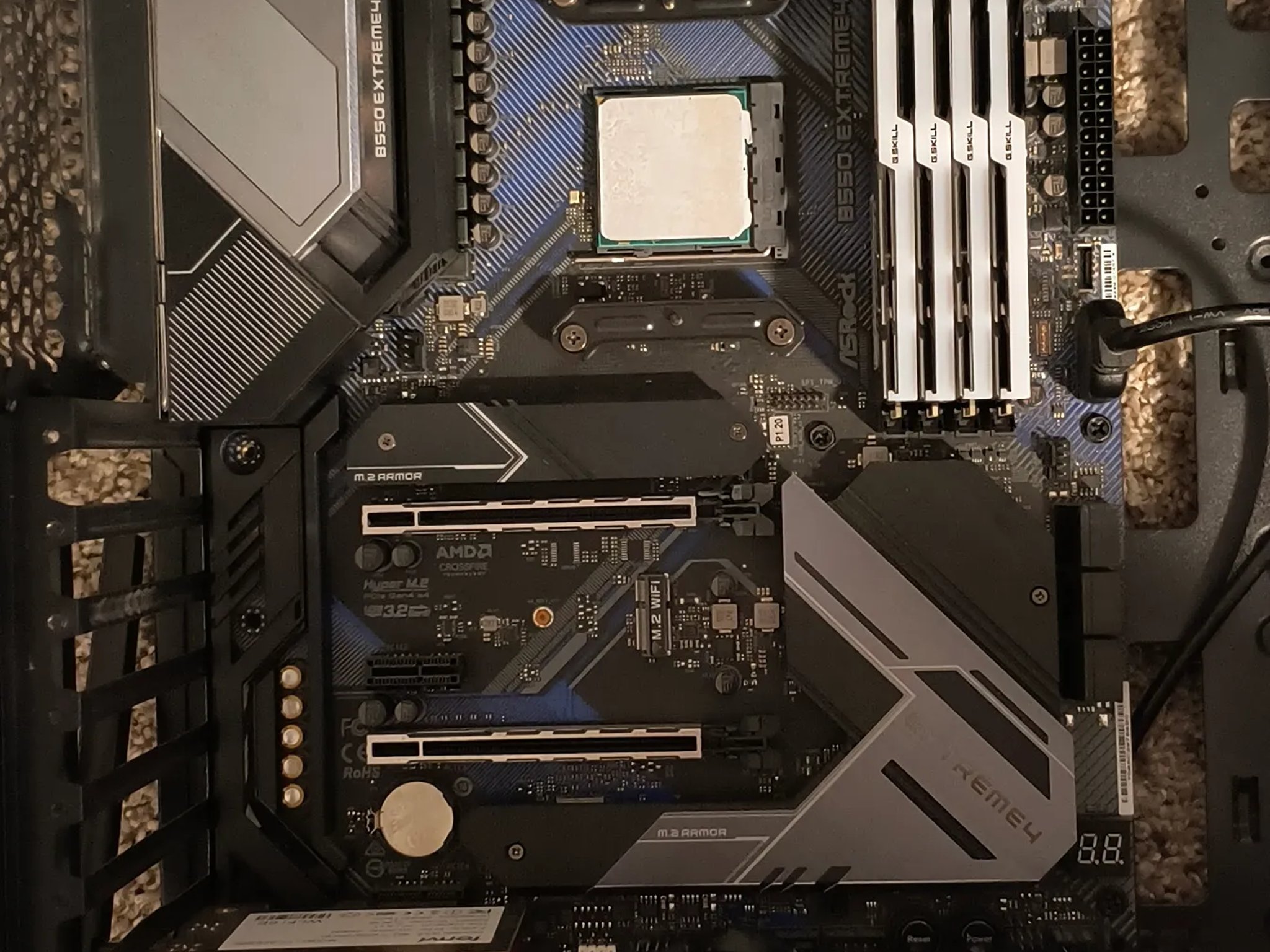 B550 Extreme Wifi 5700G 32Gb 3600 CL14