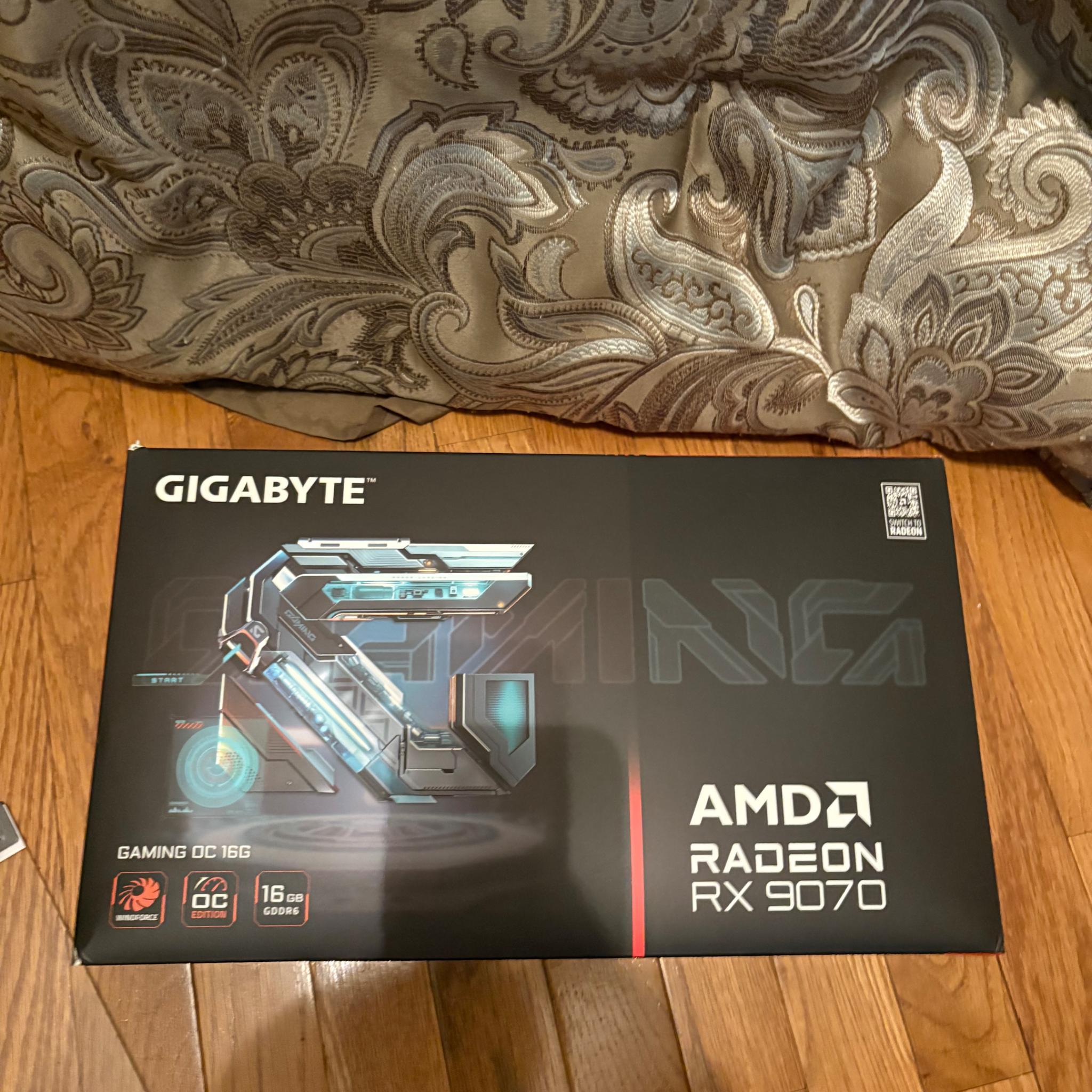 7800x3D gaming pc with 9070 non xt