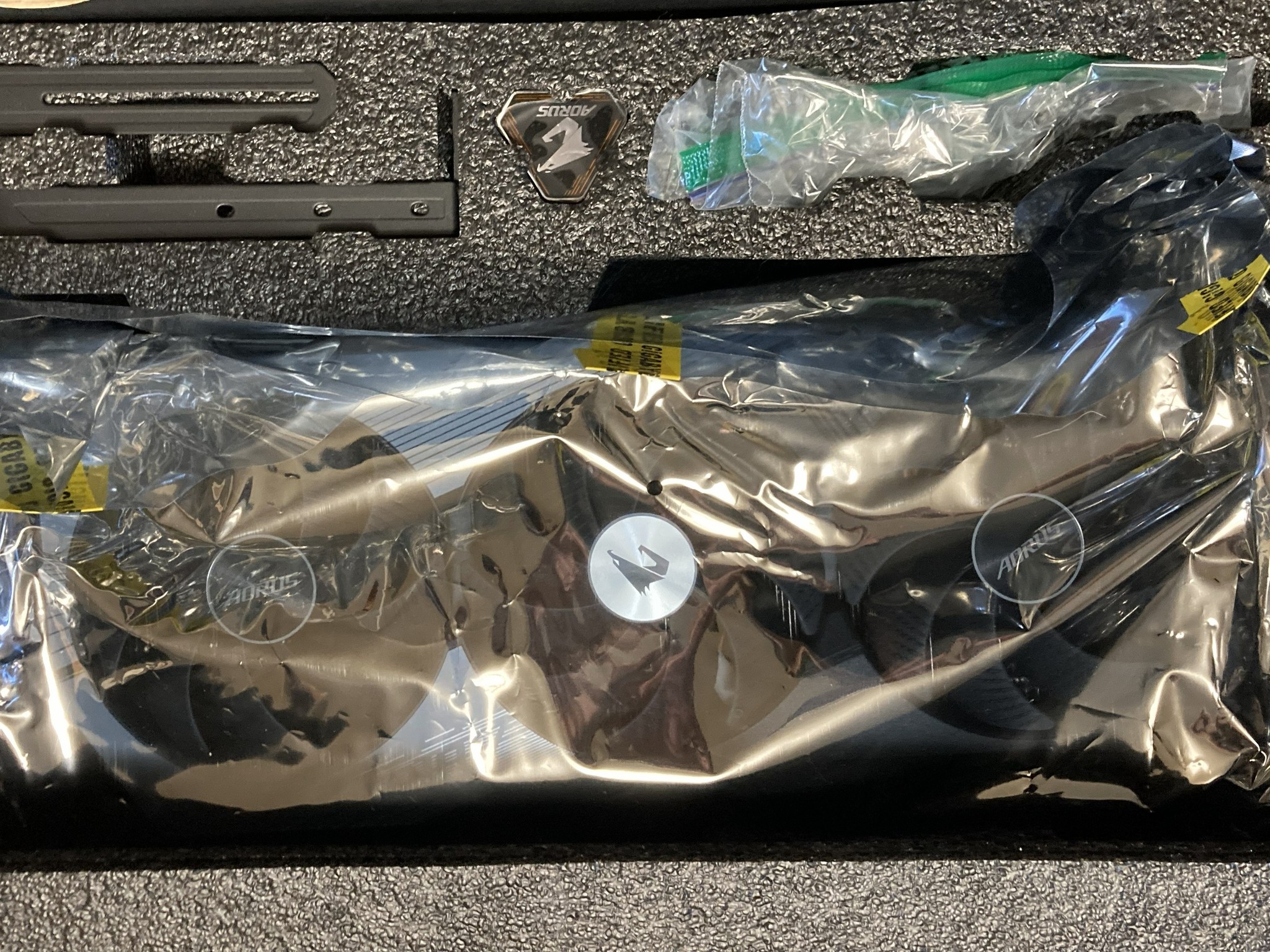Used Like New Still in Warranty Gigabyte AORUS GeForce RTX 4090 MASTER 24G
