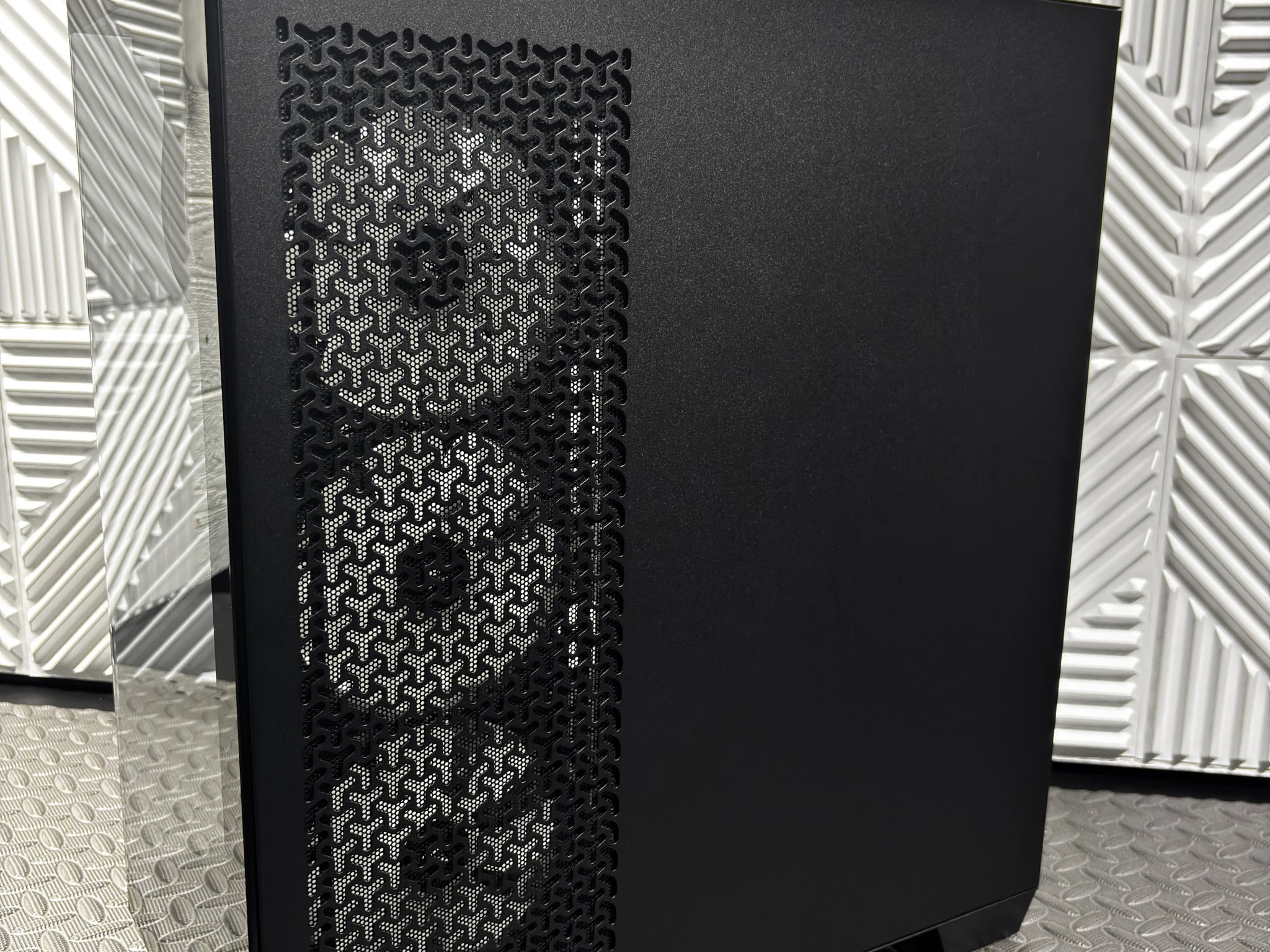 Corsair RGB Gaming PC | RX 6600 8GB | Ryzen 3 3100 | 16GB RAM | 1TB NVMe SSD | WiFi