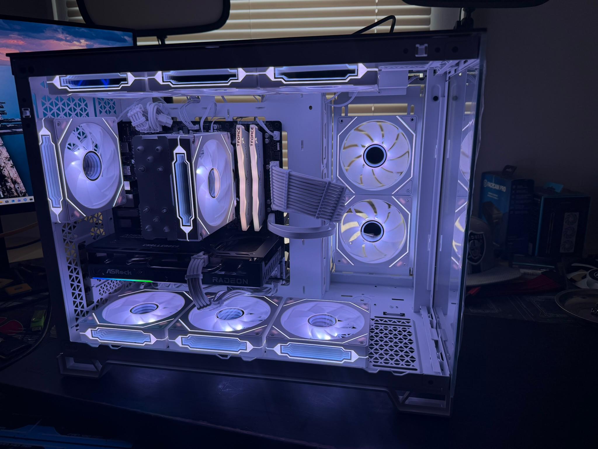 🖥️ Custom White RGB Gaming PC| 5 7500F |  9600XT  | 32GB RAM  |  Ultra-Cooled | 🖥️
