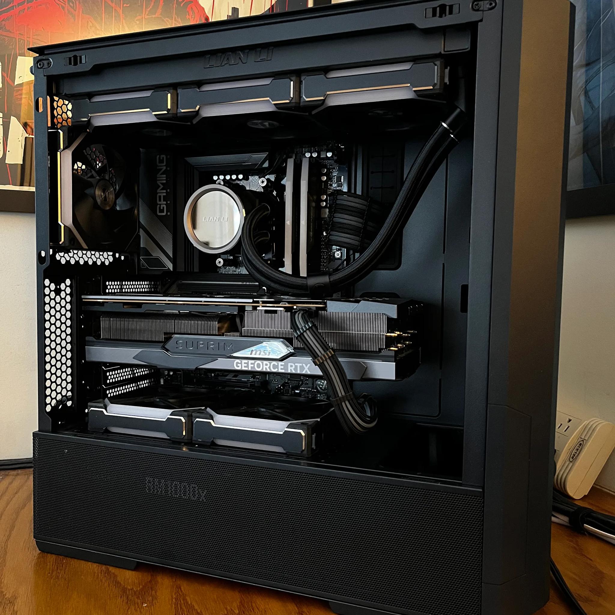 Gray Wolf - RTX 4080 | Ryzen 7 7700X | 32GB @ 6000 MT/sec | 4TB storage | 1000W PSU