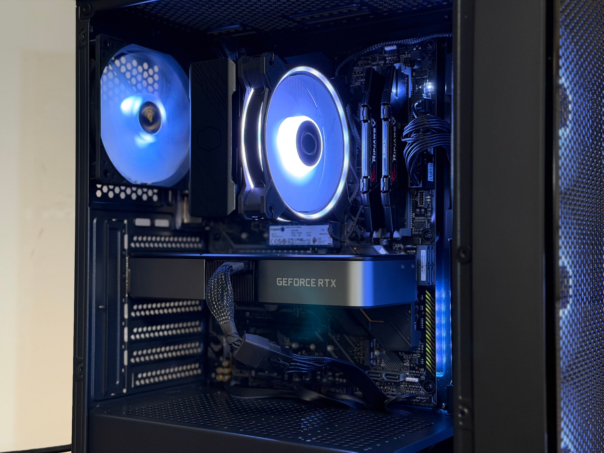 RTX 3070 | Ryzen 5 5500 | 16GB DDR4 | X570 | 1TB SSD | 650W
