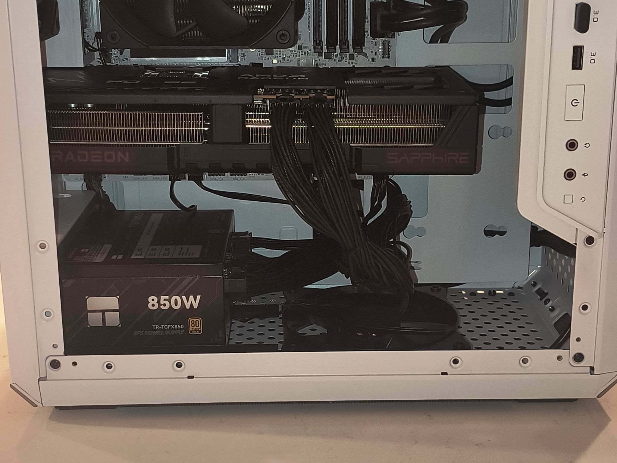 AMD 9070 GAMING PC
