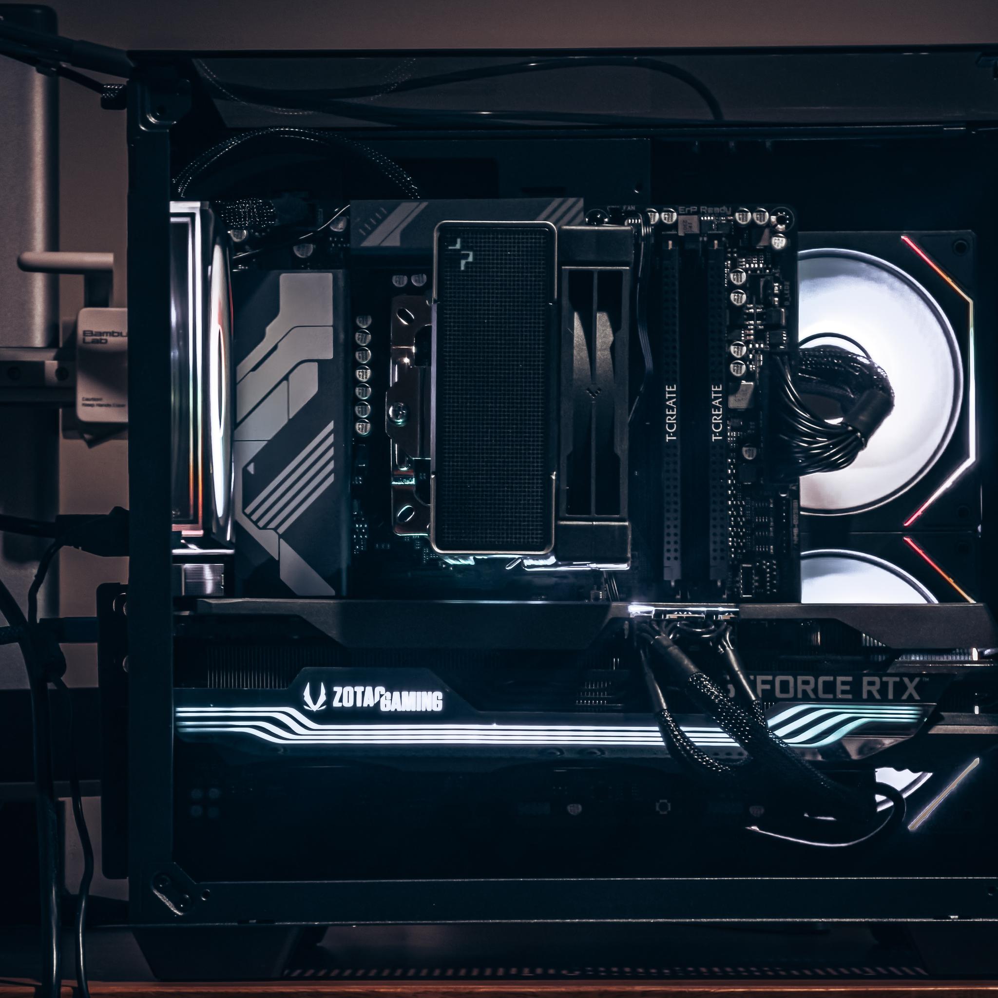 🔥 Ryzen 9 7950X | RTX 3080 Ti AMP Holo | 64GB DDR5 | RGB Fishtank Build 🔥