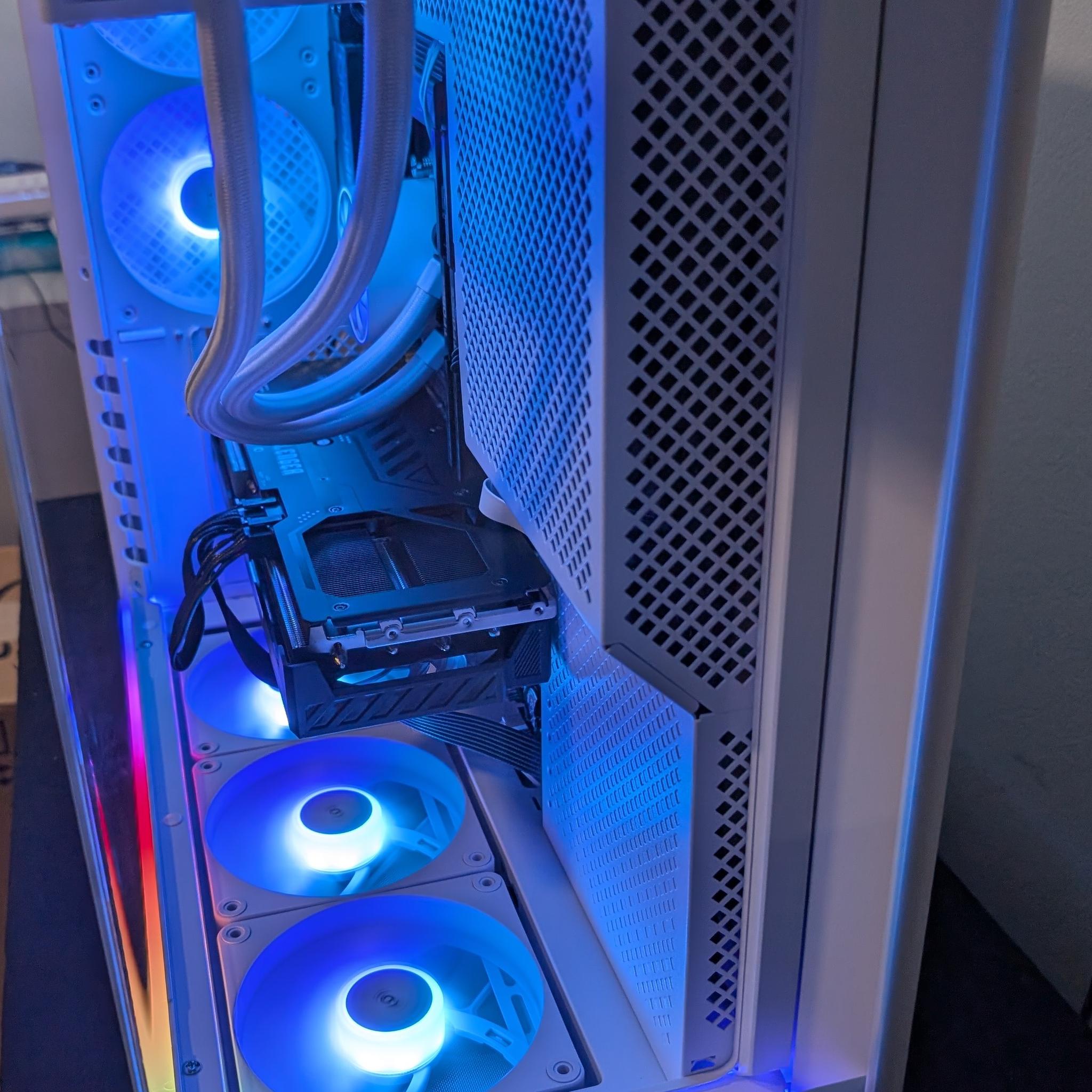 RX 9070-Ryzen 5 9600x-32 GB DDR5 6000-1 TB NVME mostly new Gaming PC