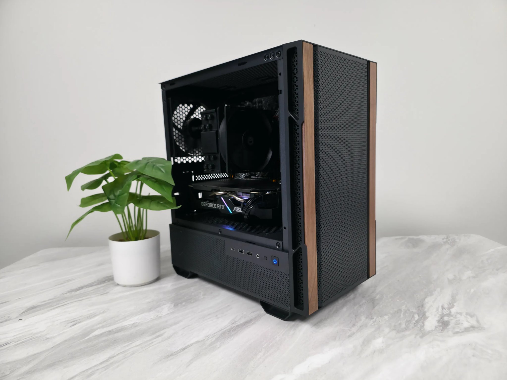 1080p Gaming PC Computer (RTX 2060, Ryzen 5500, 16 GB DDR4)