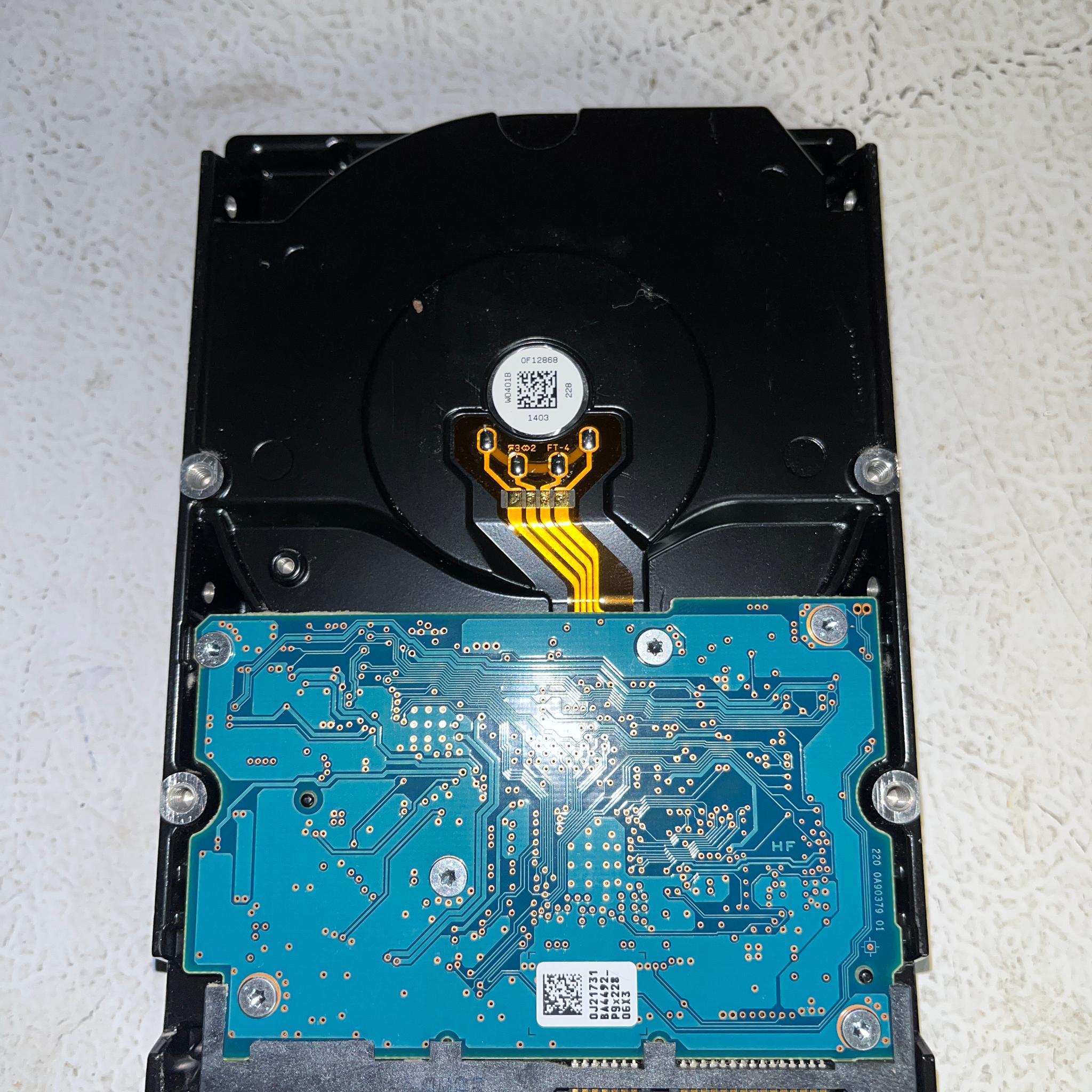 Hitachi Deskstar 5K4000 4TB 3.5" SATA Hard Drive – HDS5C4040ALE630 – Tested