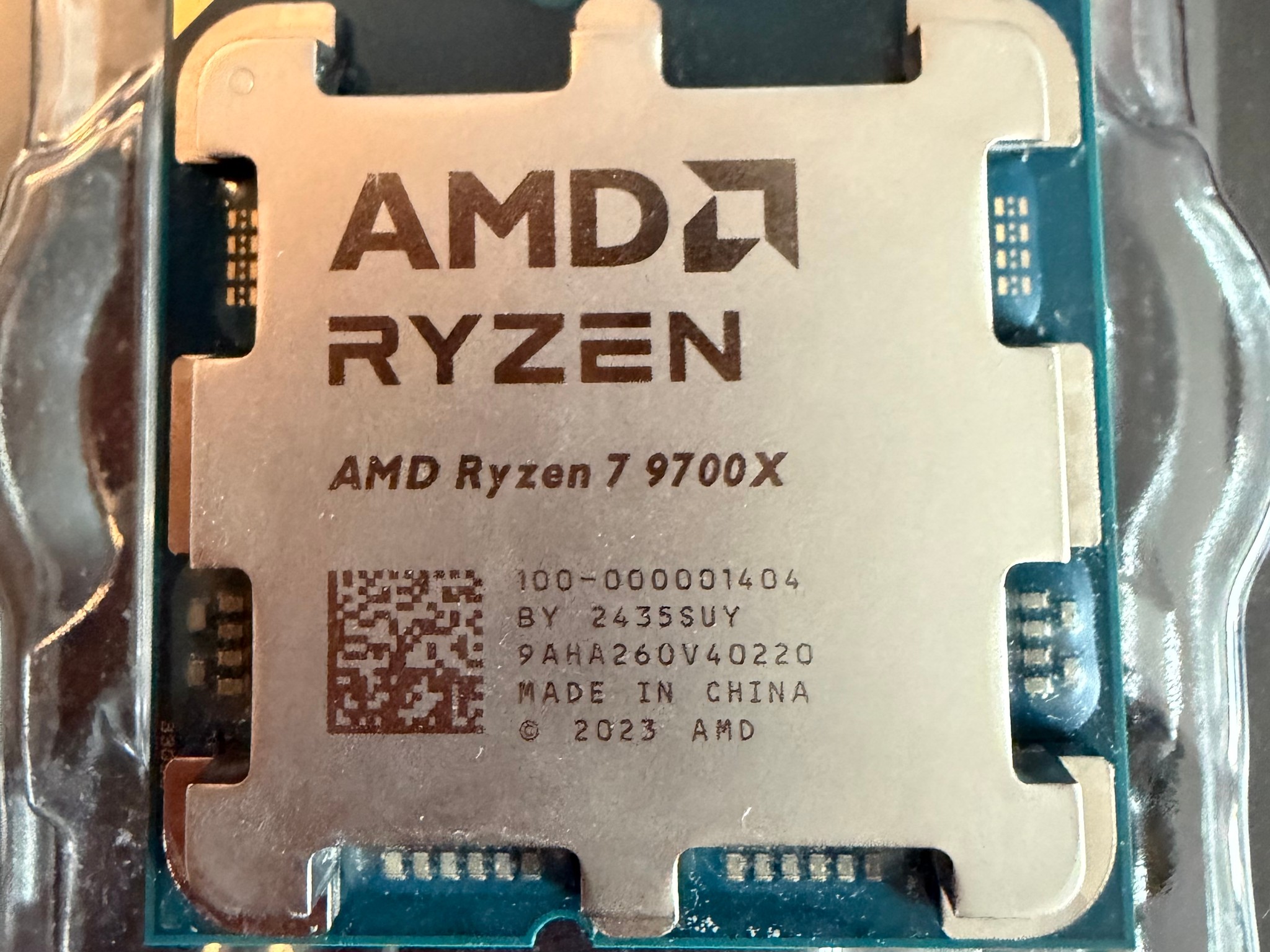 AMD Ryzen 7 9700X