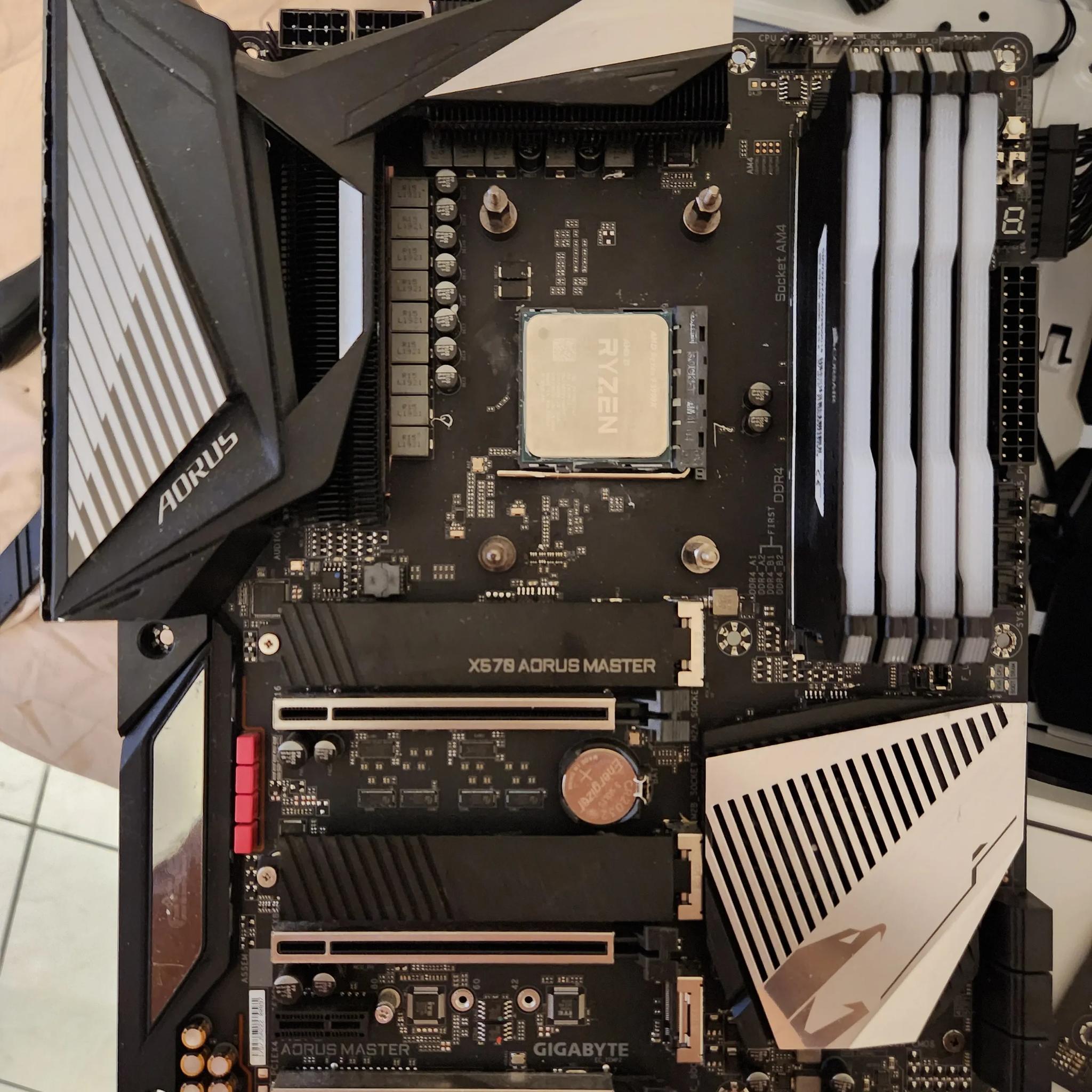 Combo Sale: Ryzen 9 5900x, Aorus Master x570, and 32gb DDR4 3600MHZ of RAM...