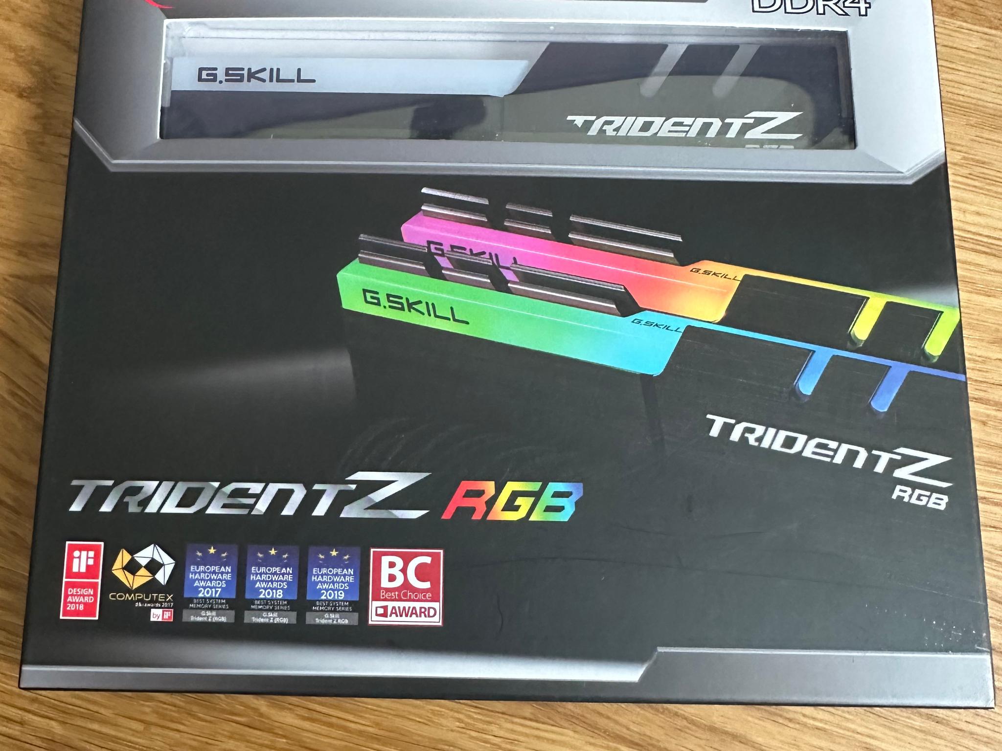 G.SKILL Trident Z RGB DDR4 (XMP) 64GB (2x32GB) 3600MT/s CL18-22-22-42 Intel AMD (F4-3600C18D-64GTZR)