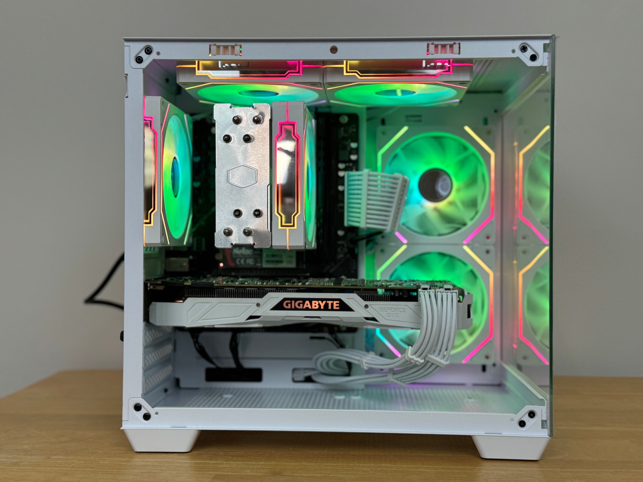 SPRING SALE! 1440p GTX 1080 TI Ryzen 5 3600 1TB Gaming/Streaming PC (Valorant, Cyberpunk, Fortnite)