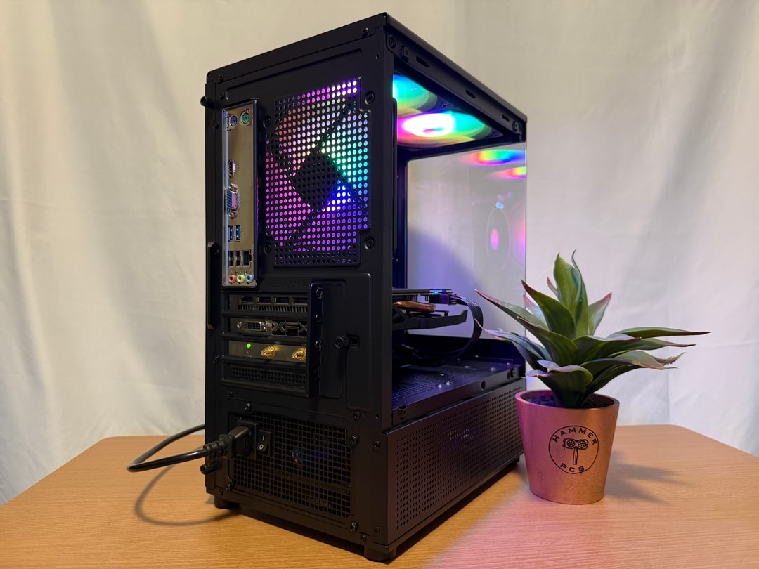 RX 570 | Ryzen 1200 | 16gb RAM | 600gb Storage | Windows 11