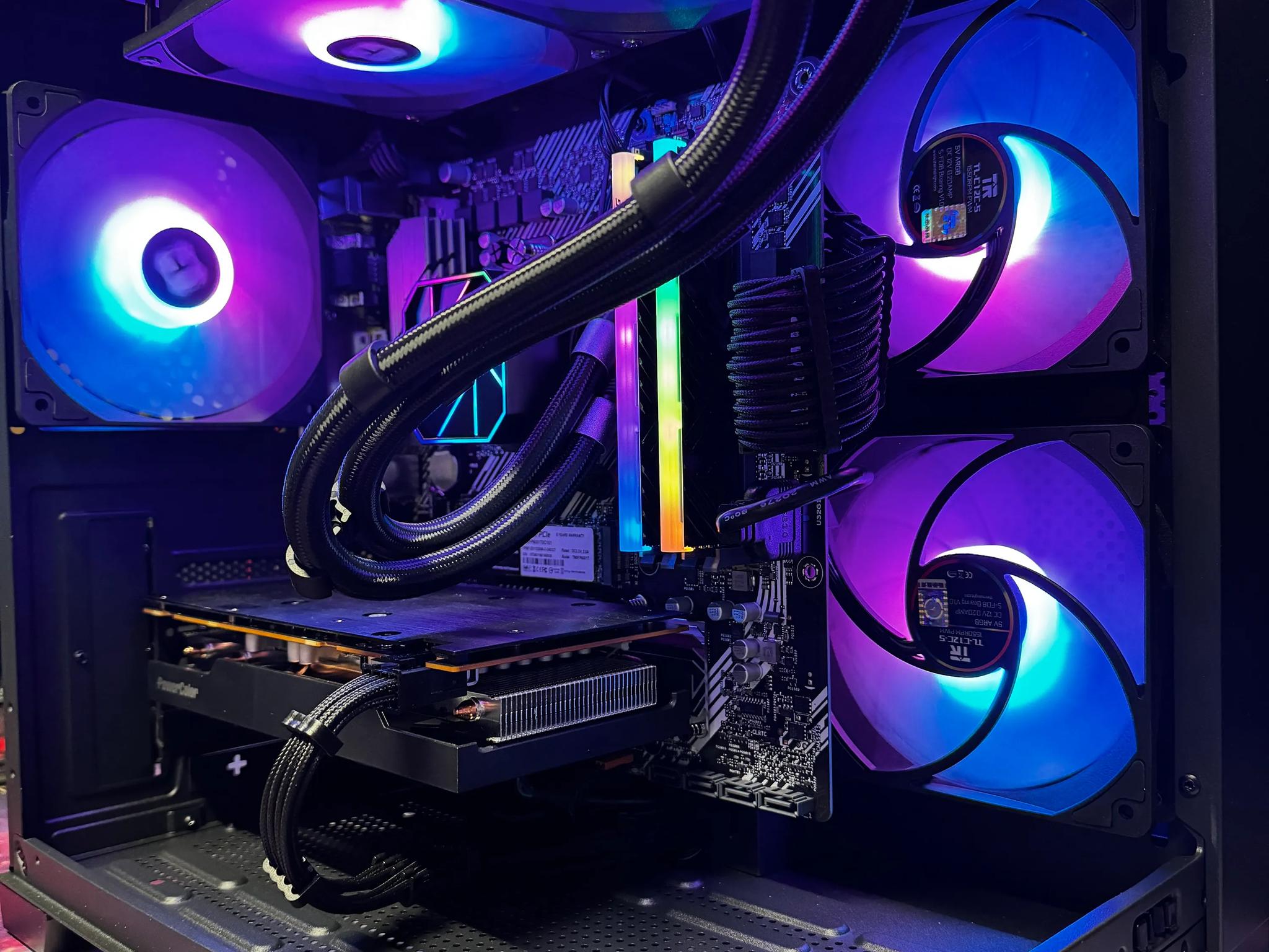 [Cronus] || AMD Ryzen 5 5600 + RX 7600 8G w/ 16GB of DDR4 RAM & 1TB M.2 NVMe SSD