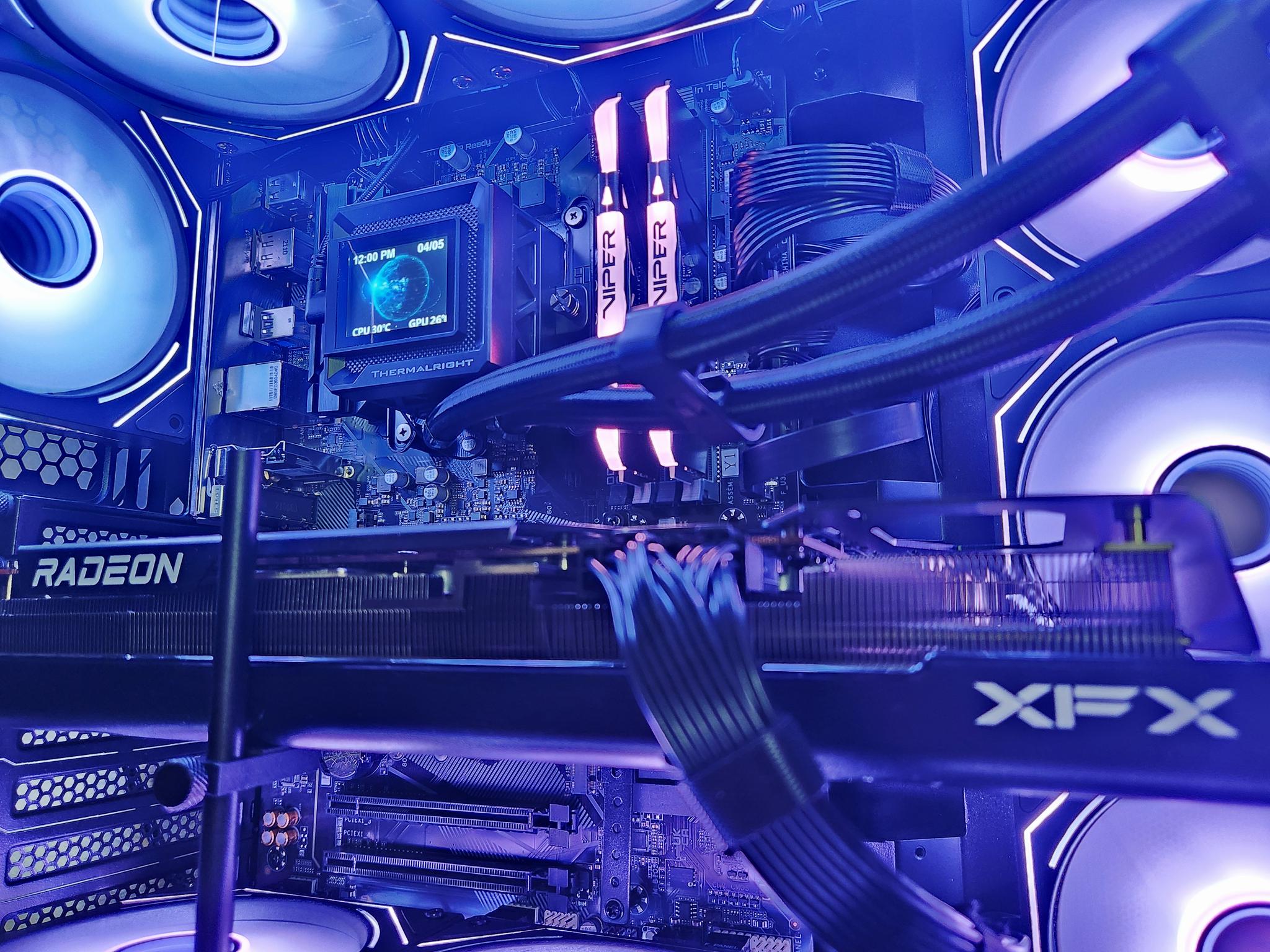 AMD Radeon RX 7900 GRE - Image 3