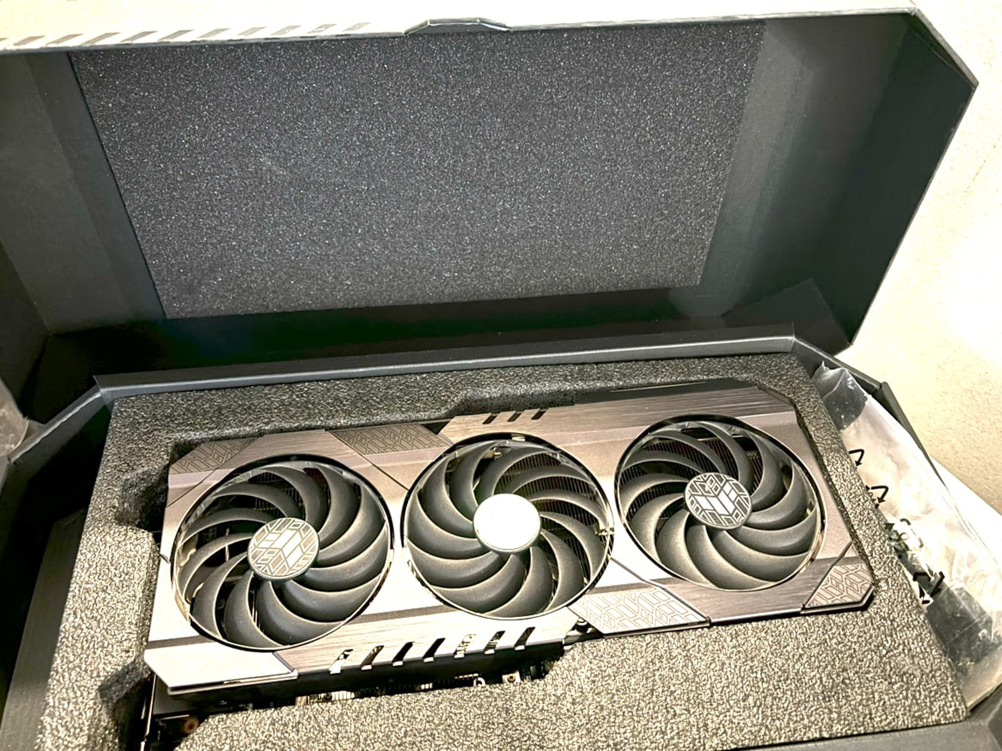 4090 - Less Than 6 Months of Use