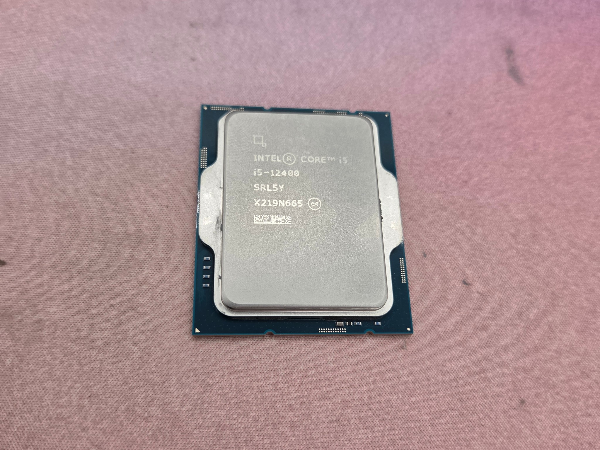 Intel Core i5-12400