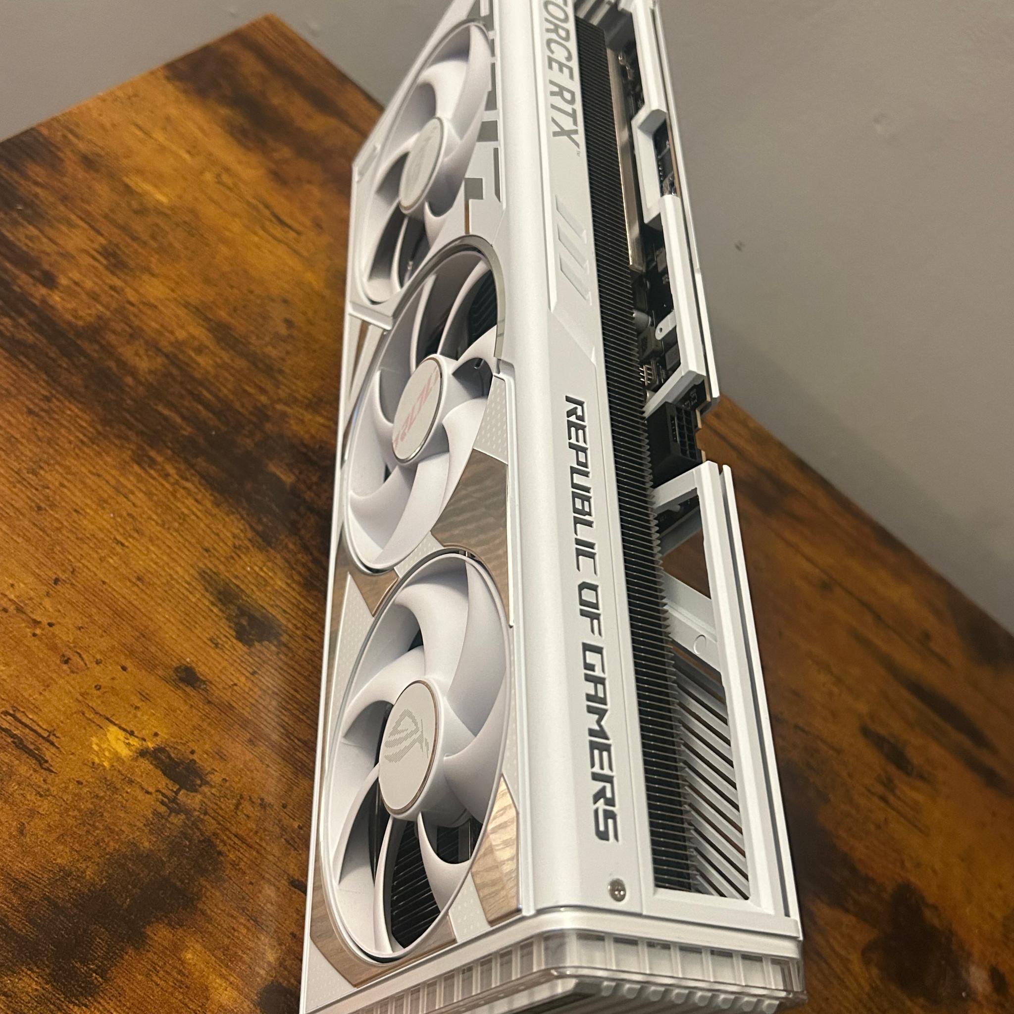 ASUS ROG Strix Gaming White RTX 4090