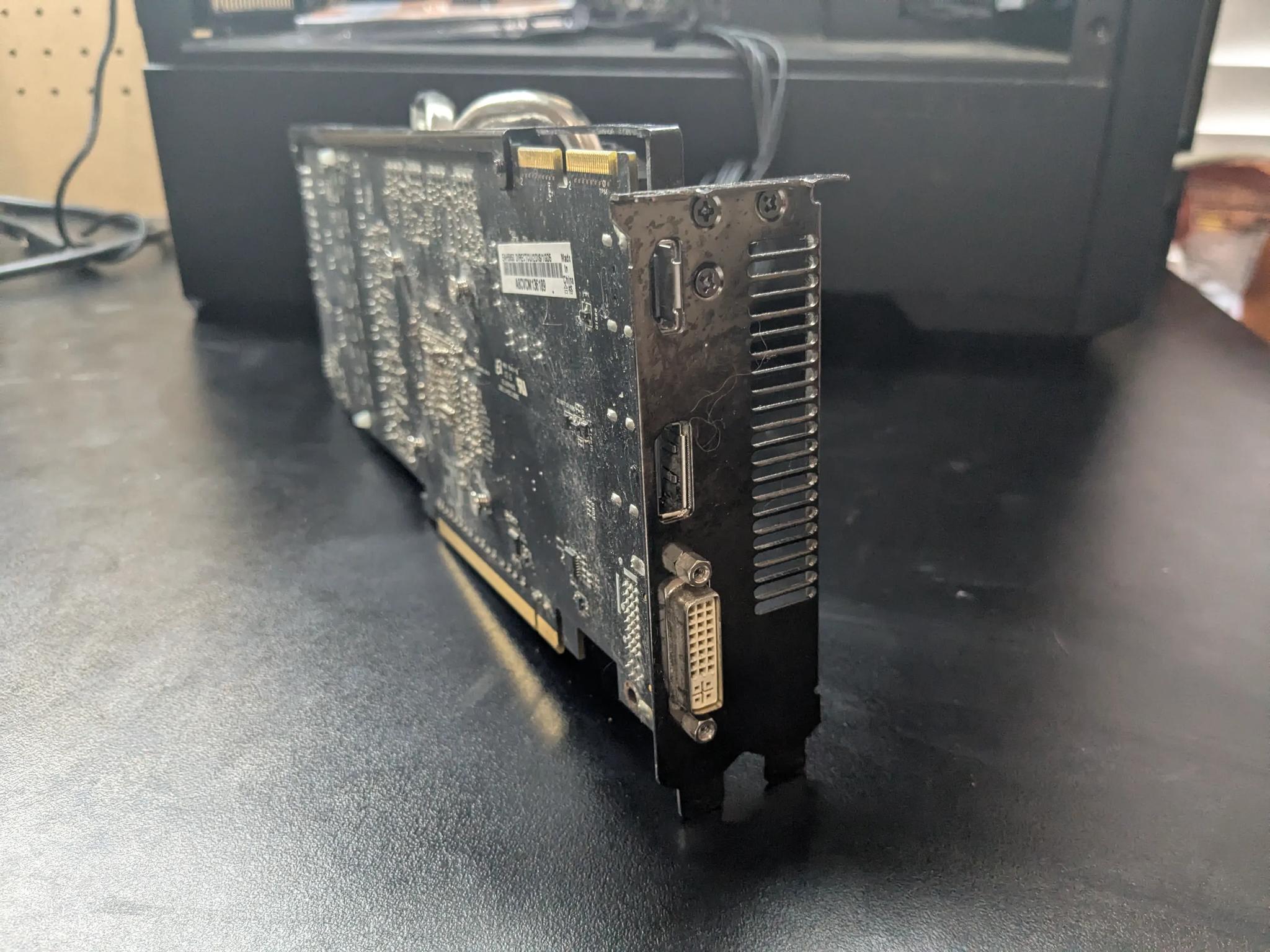 Retro Gaming Asus DirectCU HD 5850 1GB GPU | Benchmarked, Tested