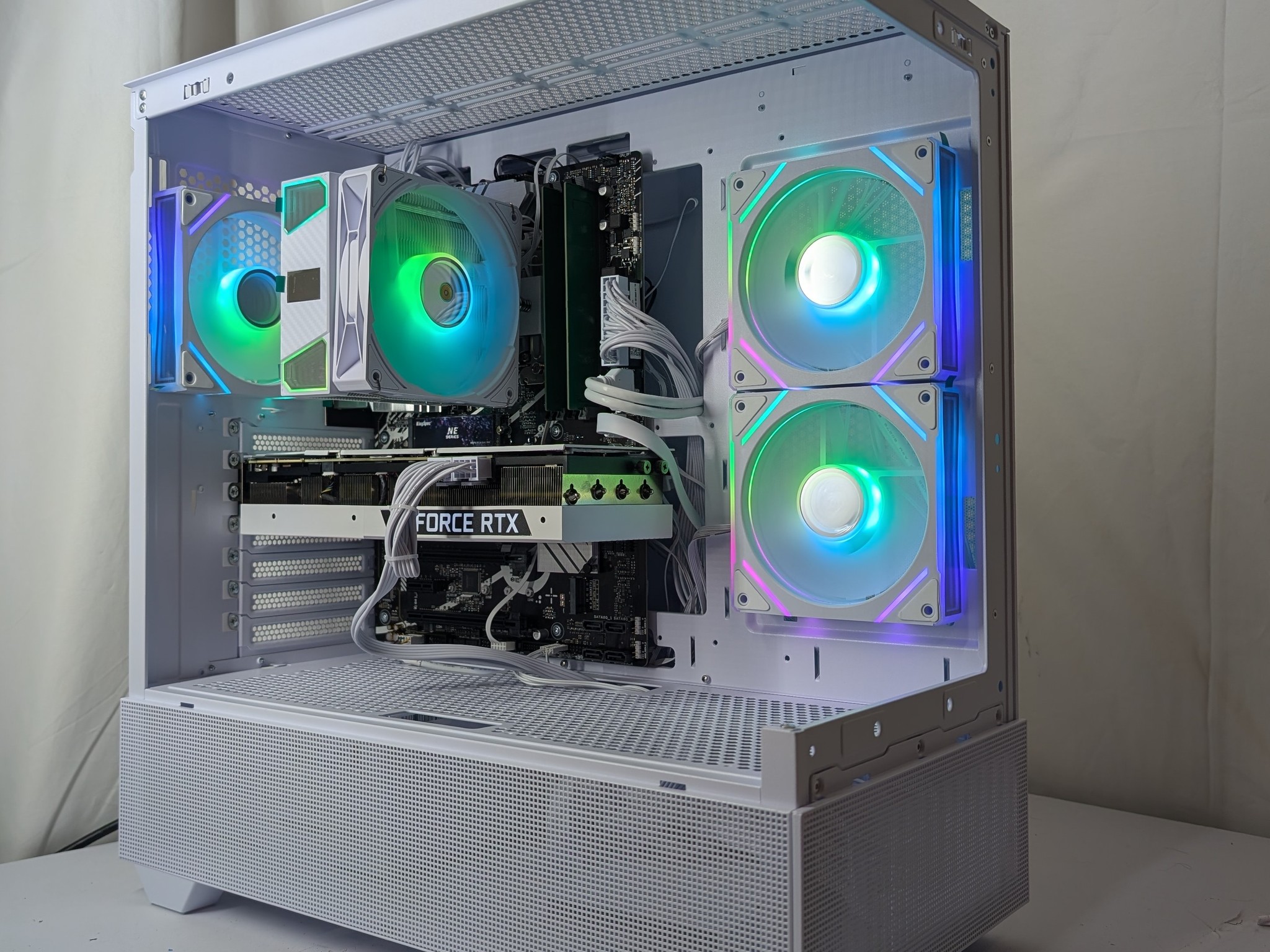 RTX 3090 | i5-12600KF | Z790 | 16GB DDR5 | 1TB NVMe | 1000W