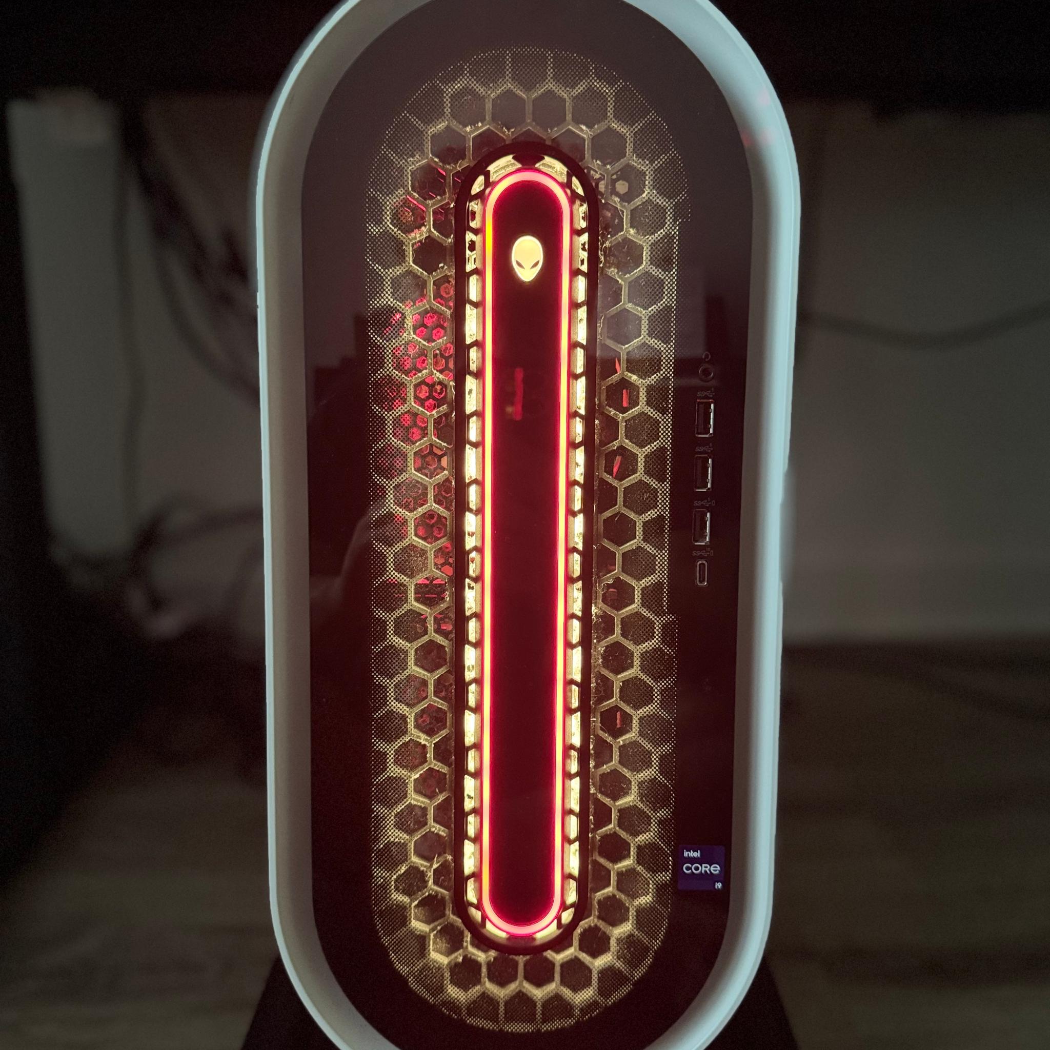 GeForce RTX 4090 Alienware R15 Gaming PC - Core i9-13900KF