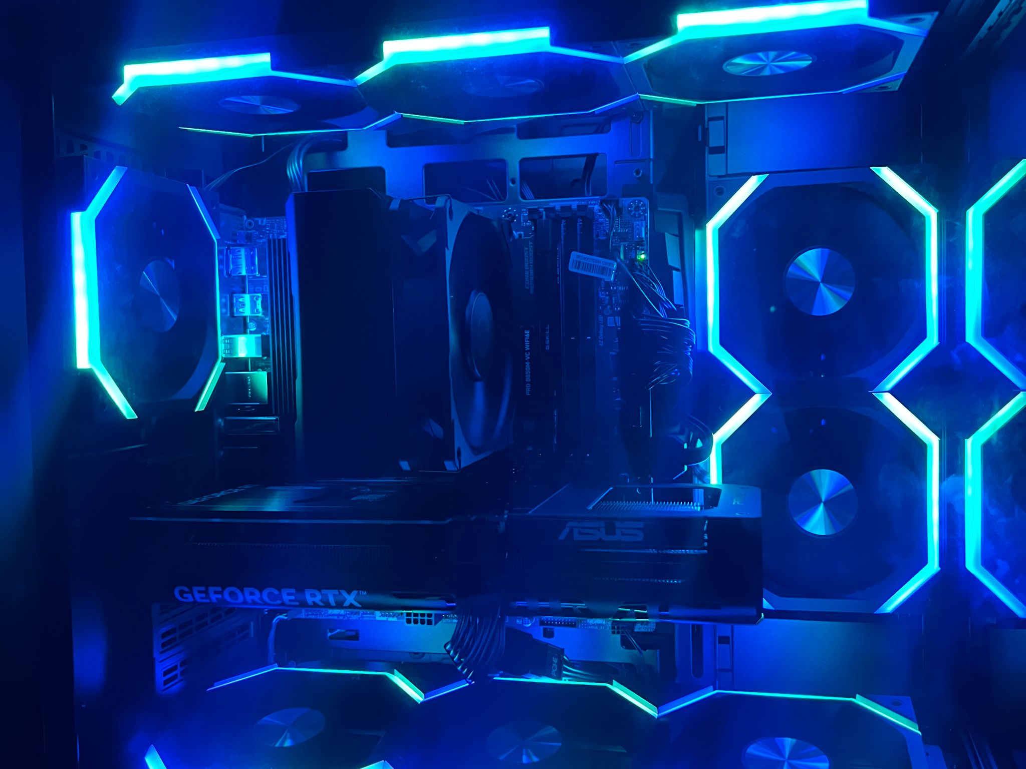 Brand New Custom Built PC | Ryzen 5 7500X3D | RTX 5070 12GB | 16GB DDR5 | 1TB SSD | READ DESCRIPTION
