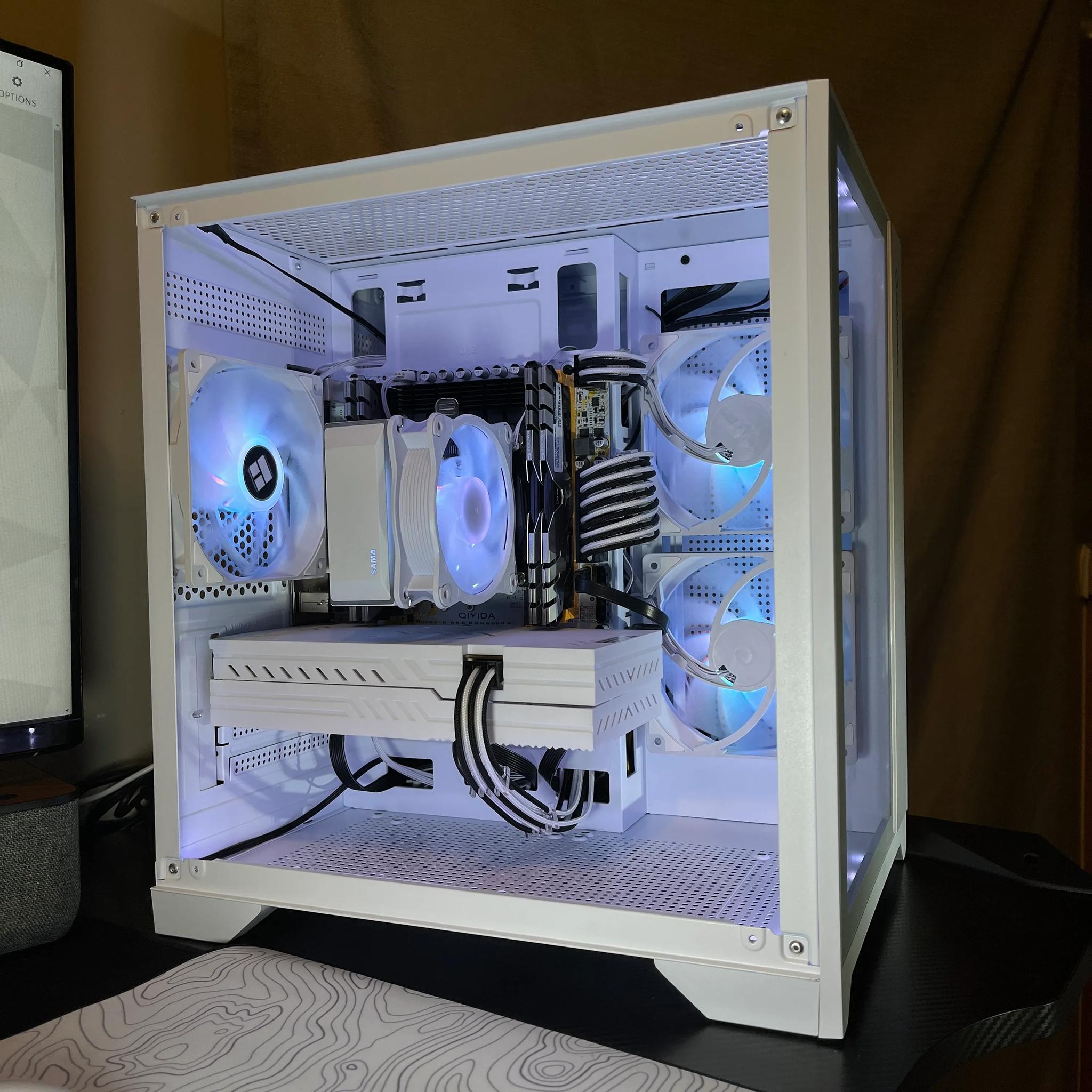 ⬜ White and RGB Gaming PC | Intel Xeon E5-2670 v3 & RX 580