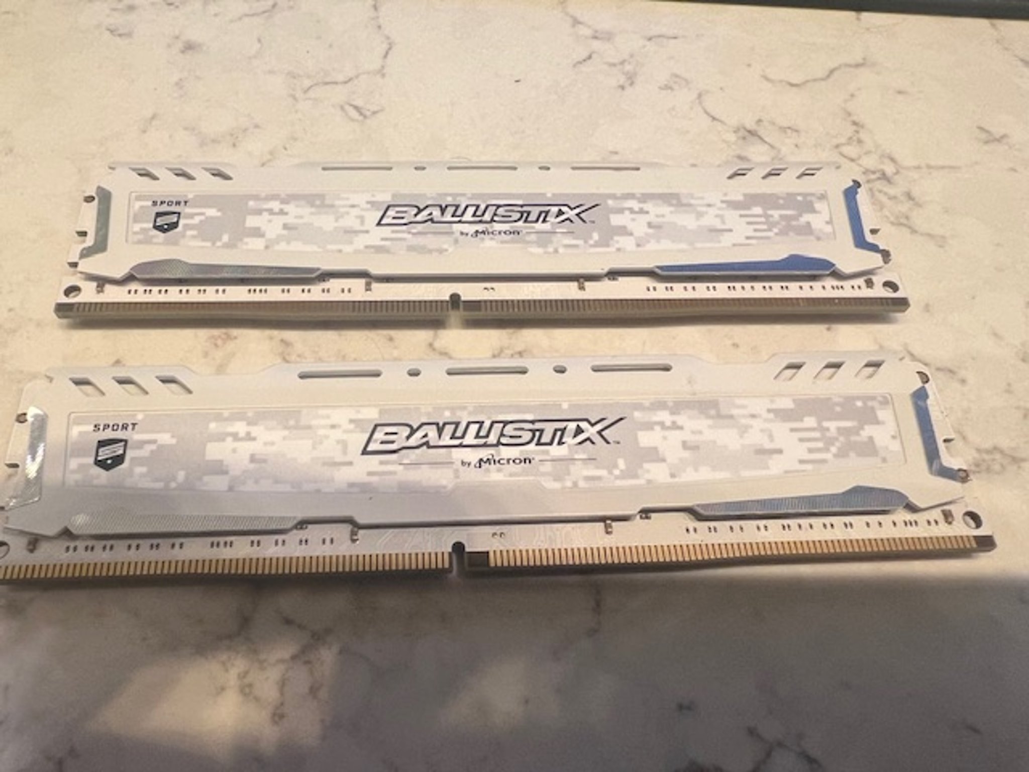 Crucial Ballistix 32GB DDR4 3000 Mhz Memory Desktop Ram White Color