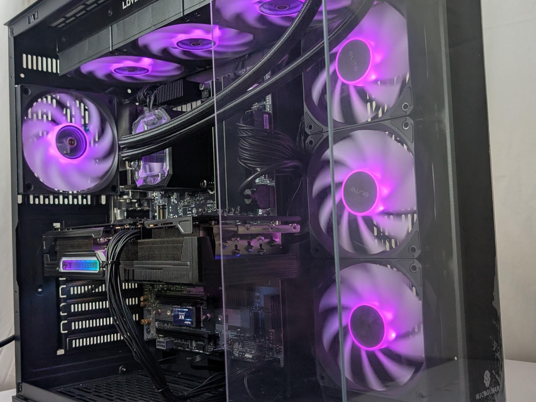 9070XT 16GB | CORE ULTRA 5 245KF | 16GB DDR5 | 1TB NVME | 360MM AIO | 850W 80+ GOLD