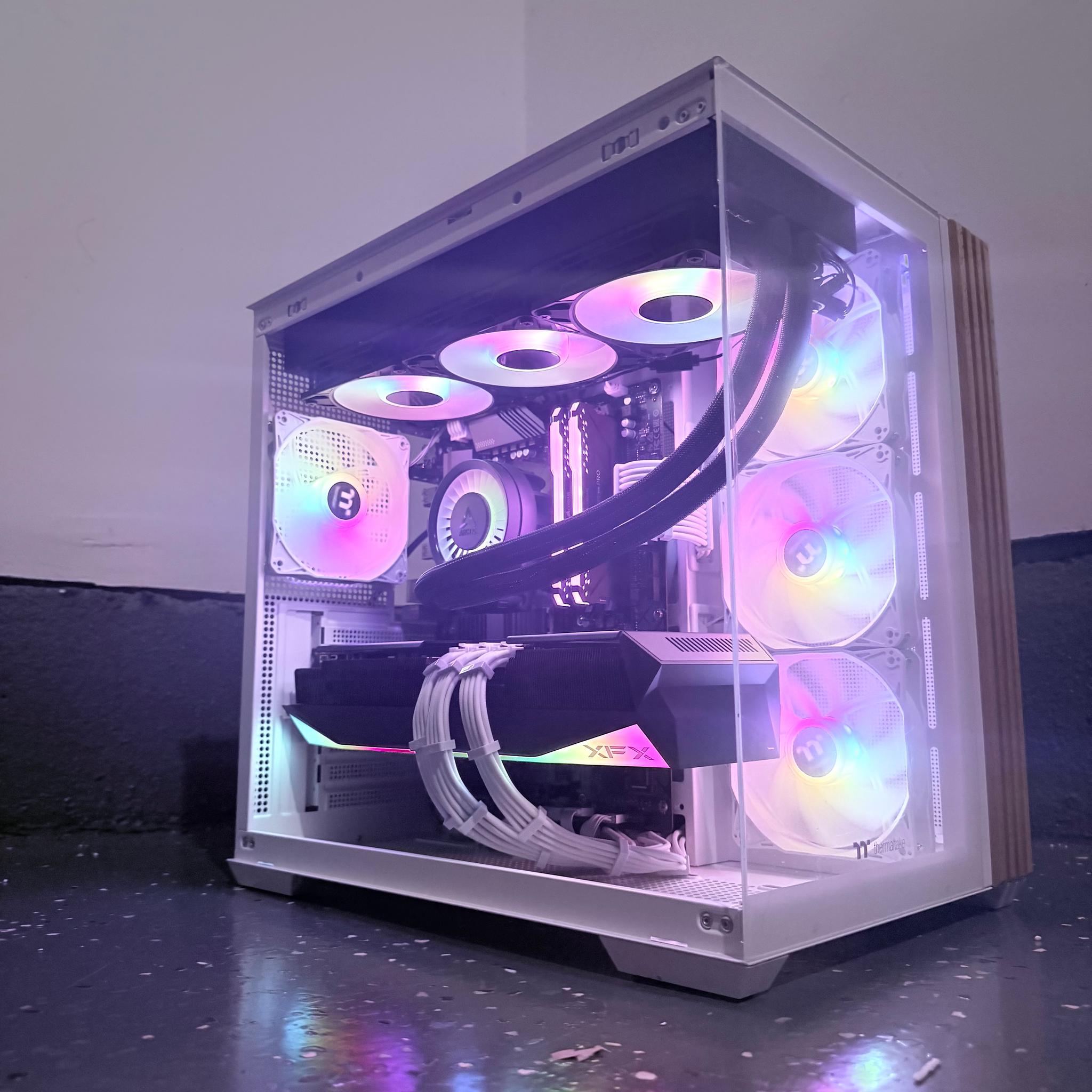 ❄️"Arctic Aurora"🌈 | 4K Gaming | RX 9070XT 16GB | Ryzen 7 5800X3D | 32GB Ram | 2TB+2GB SSD | Free