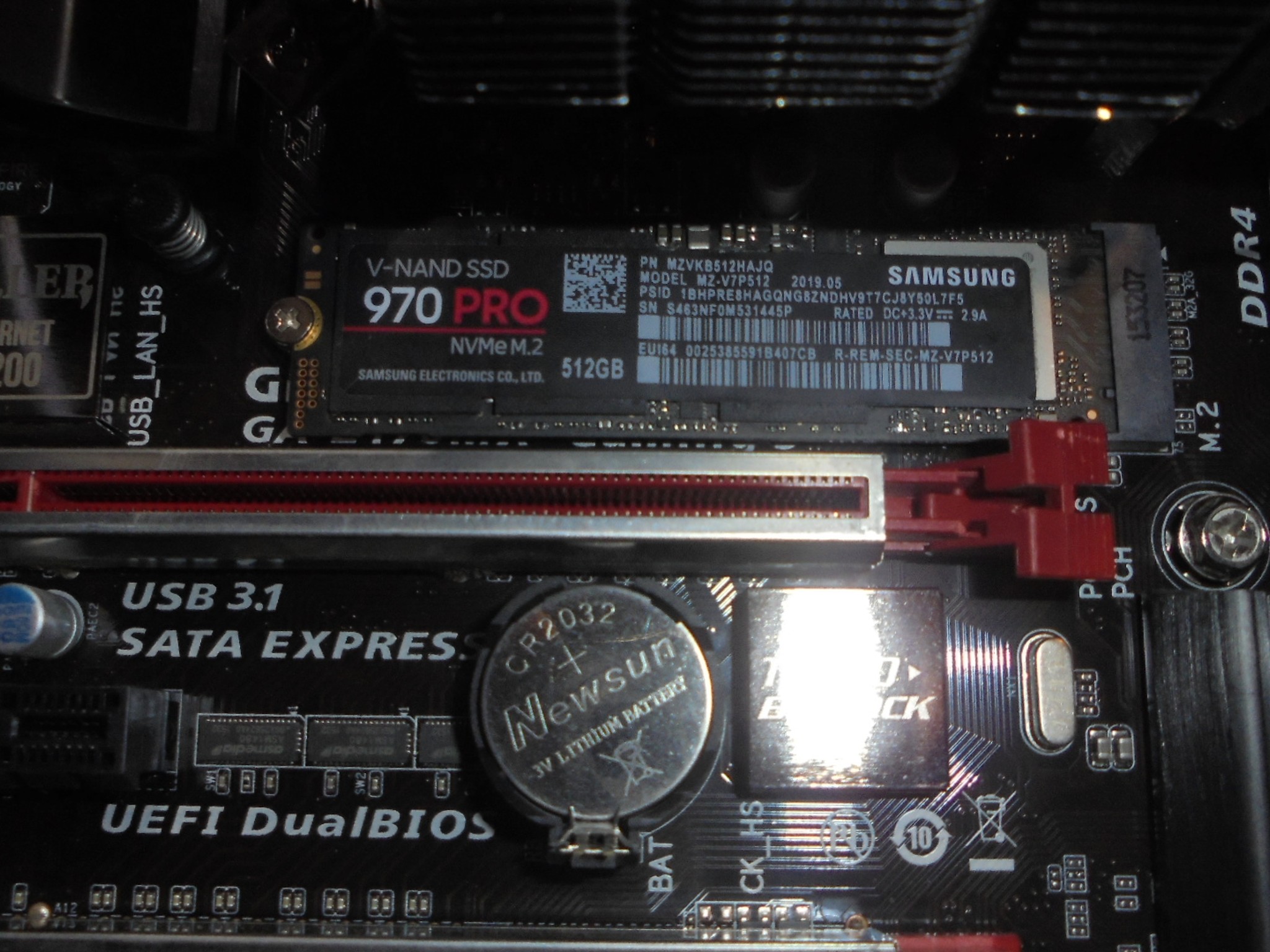 NZXT/GIGABYTE/I7-6700K/16GB RGB RAM/MSI GTX 1060 6GB/COOLER MASTER/CORSAIR/WIN10