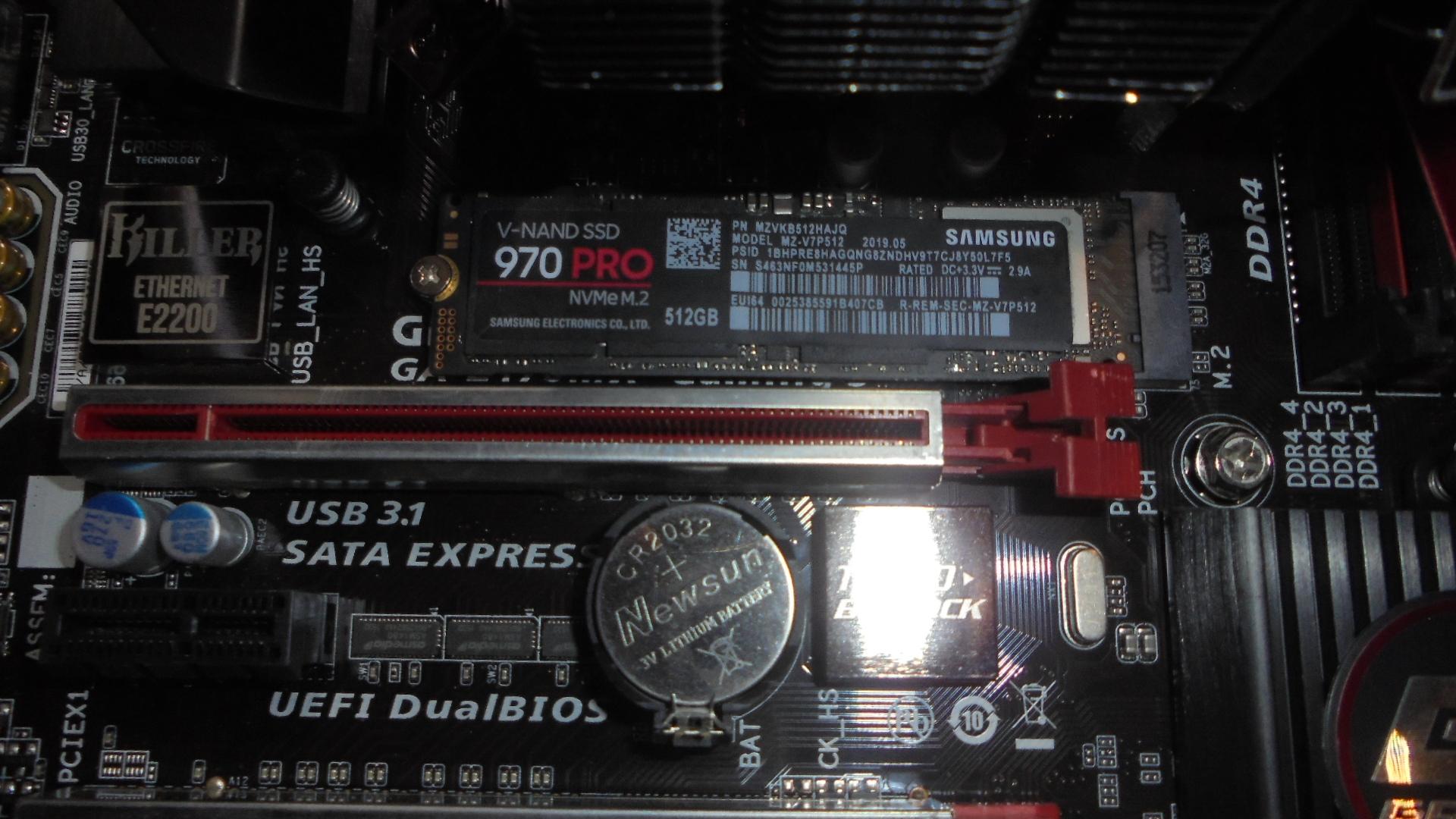 NZXT/GIGABYTE/I7-6700K/16GB RGB RAM/MSI GTX 1060 6GB/COOLER MASTER/CORSAIR/WIN10