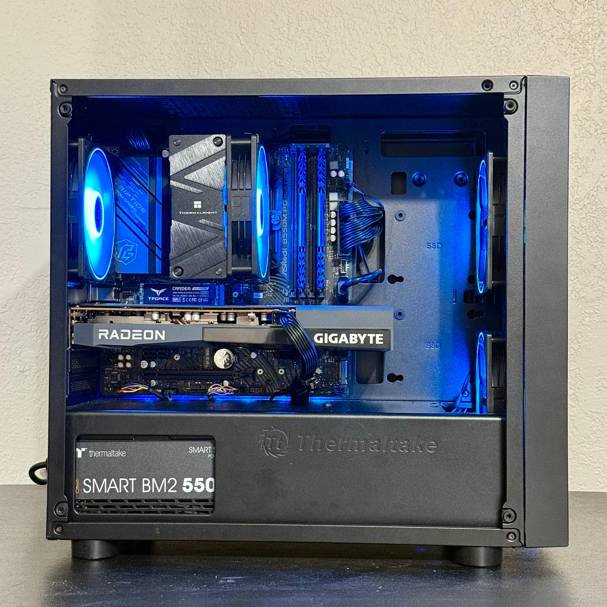 Custom Gaming PC - Ryzen 5 5600, RX 6650XT, 16GB/1TB NVME
