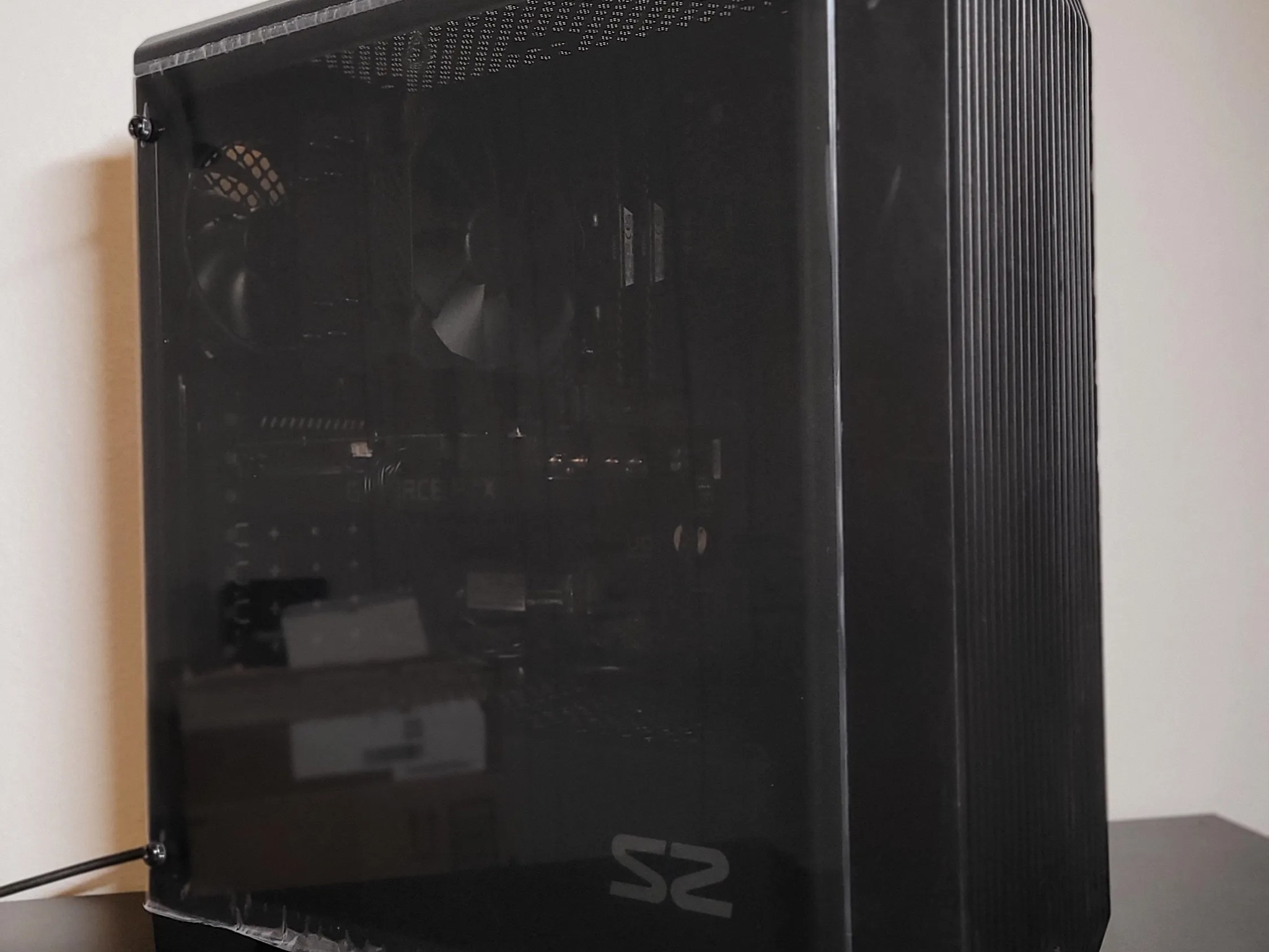 Void 1080  // Ryzen 7 5700x // RTX 3060ti // 16GB DDR4 // 256GB SSD+2TB HDD // WIFI + BT
