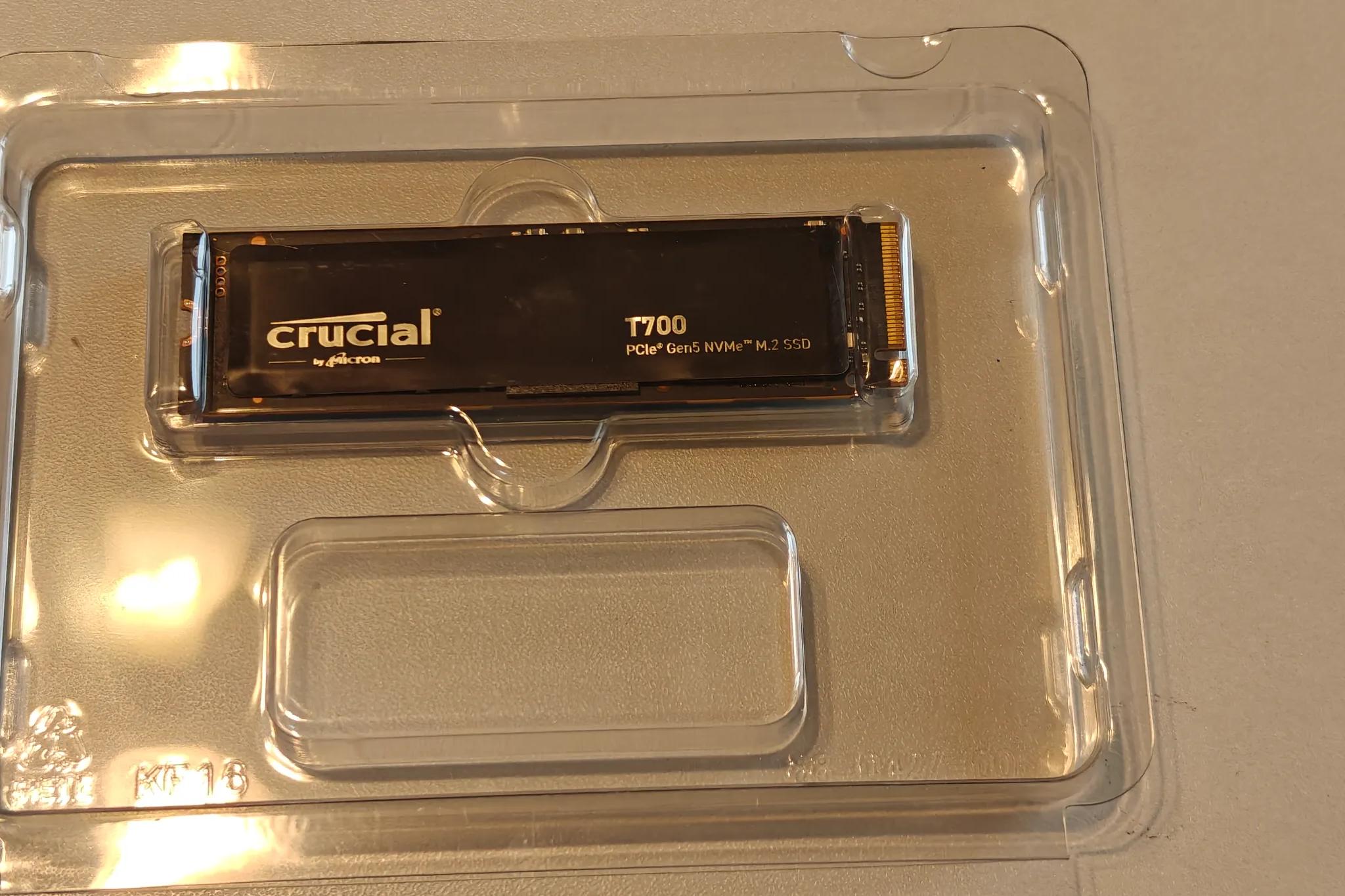 Crucial T700 2TB Gen5 NVMe M.2 SSD - Up to 12,400 MB/s