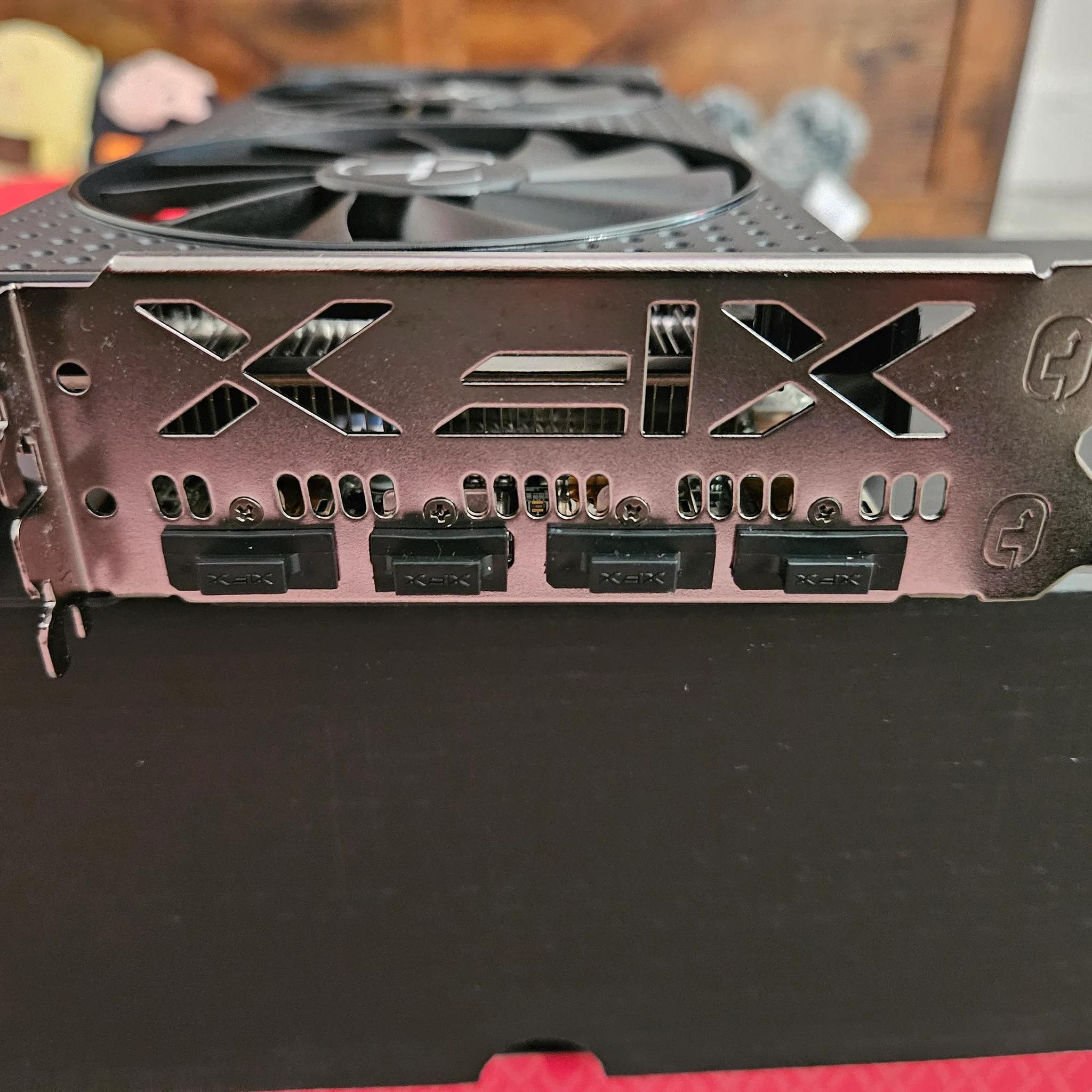 Swft 210 rx 6650 xt