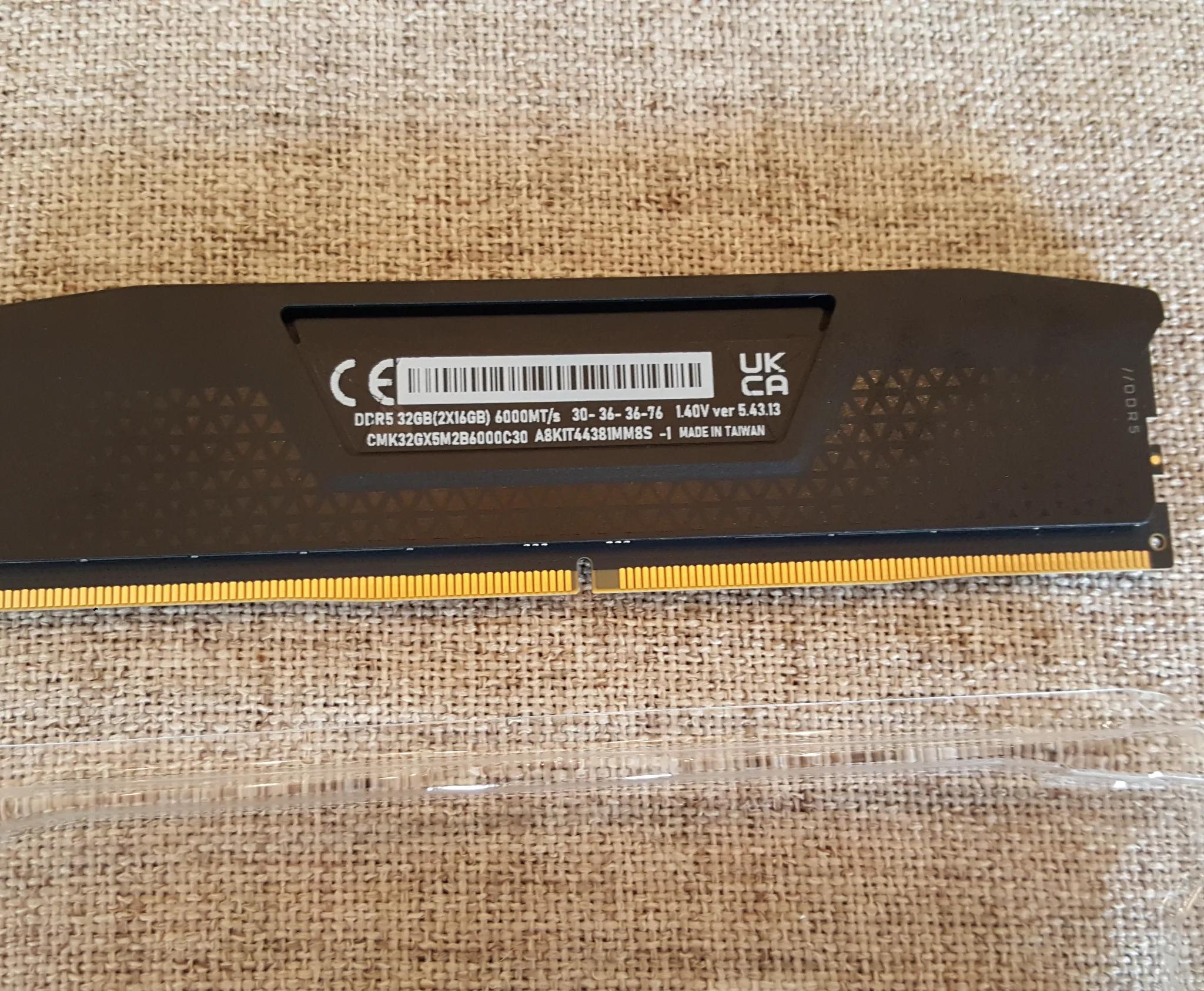 32GB Corsair Vengeance DDR5 6000MHz CL30