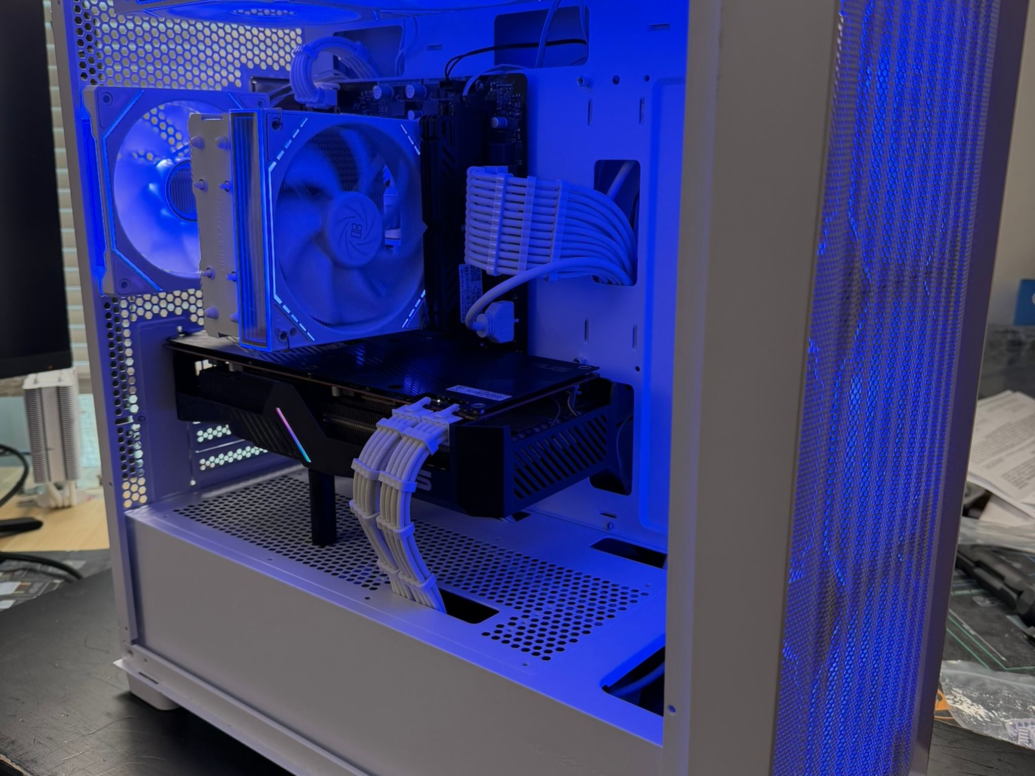 Gaming PC | RX 5700XT | Ryzen 5 5600X | 16GB RAM | Windows 11
