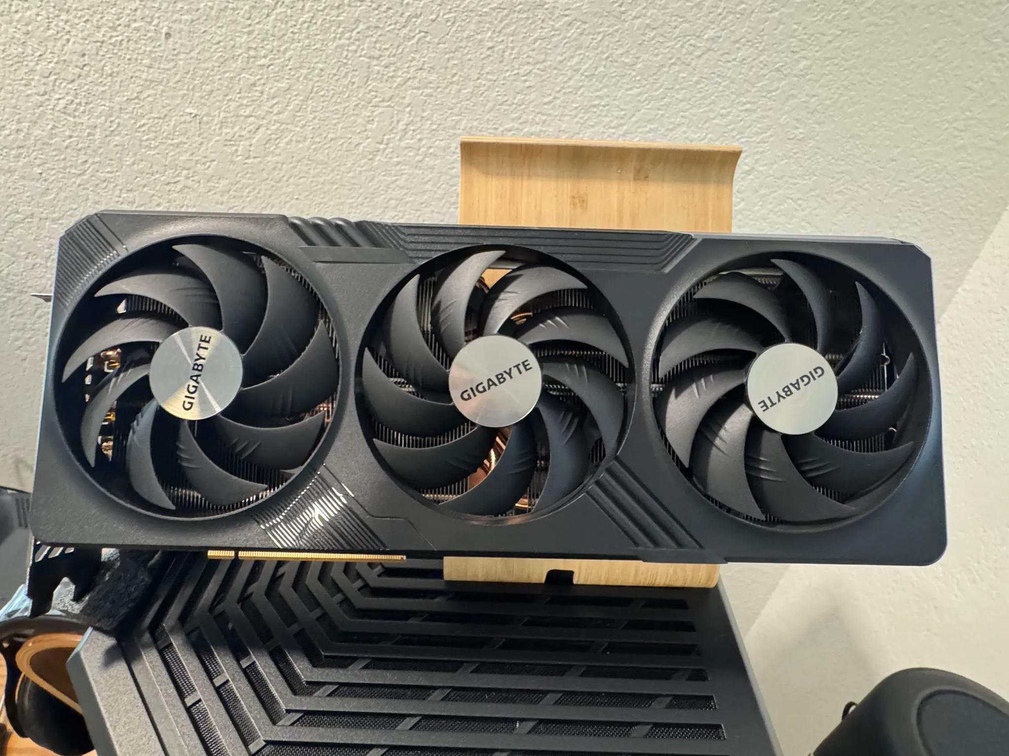 Gigabyte Radeon RX 7900 XTX GAMING OC 24G video card