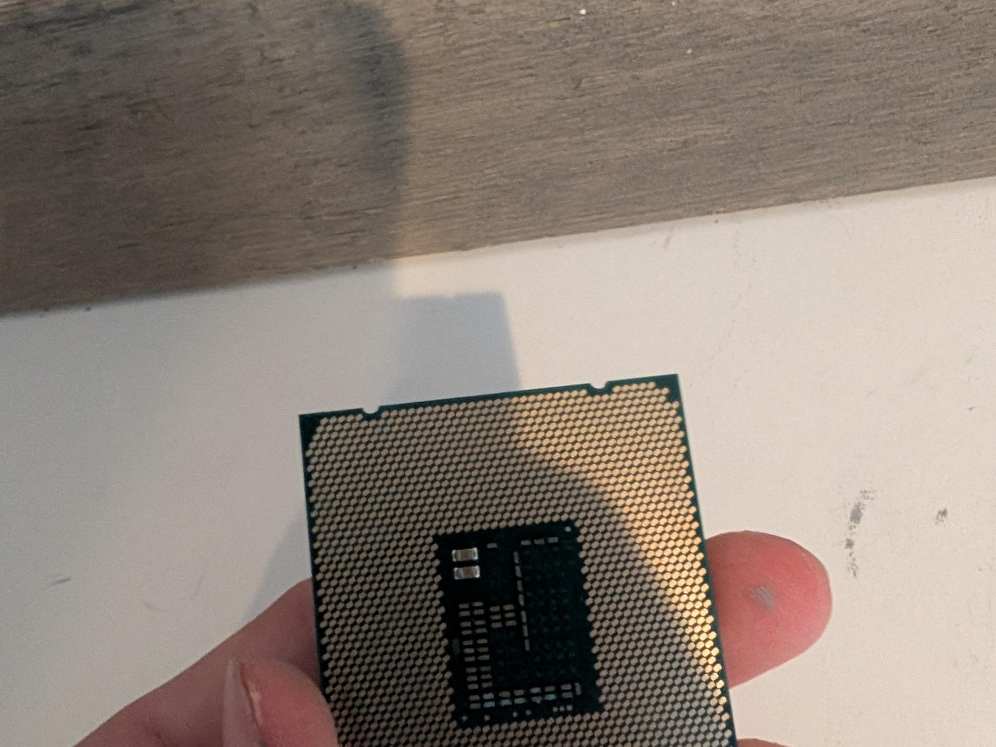 Xeon e5-2620v3 works