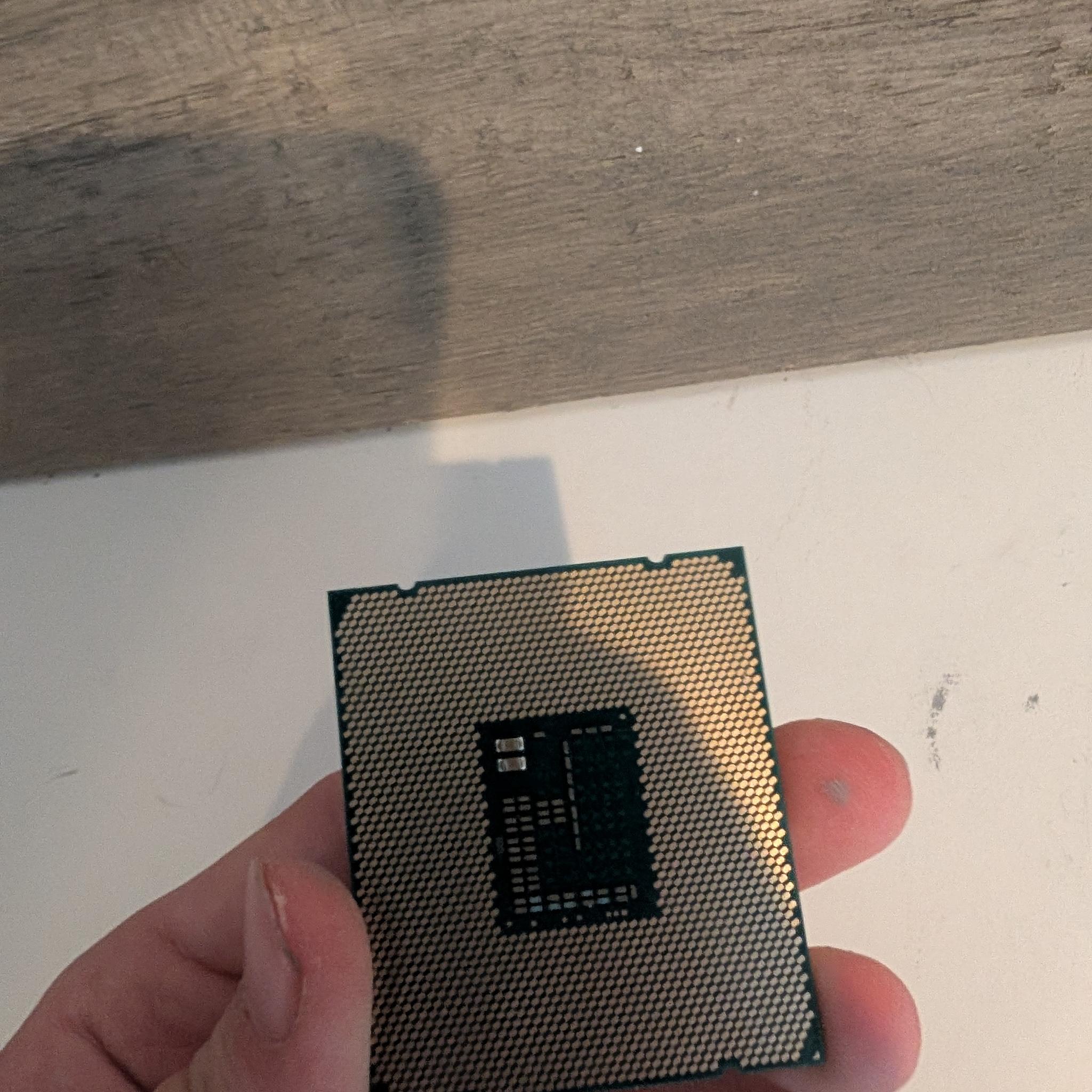 Xeon e5-2620v3 works