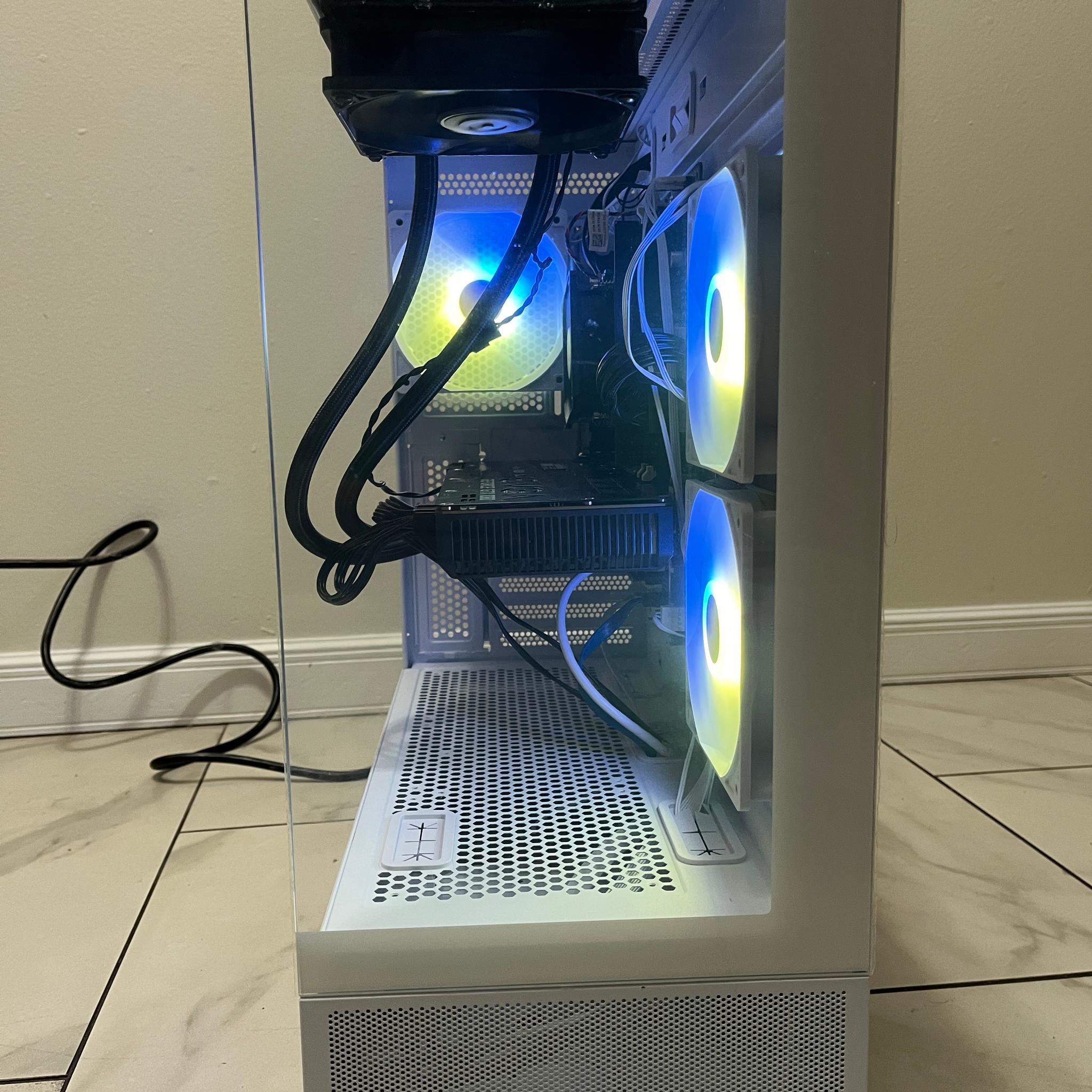NVIDIA GTX 1080, Intel i7-6700, 16GB RAM, 870 GB Storage, High FPS Gaming PC w/ Wi-Fi & Bluetooth