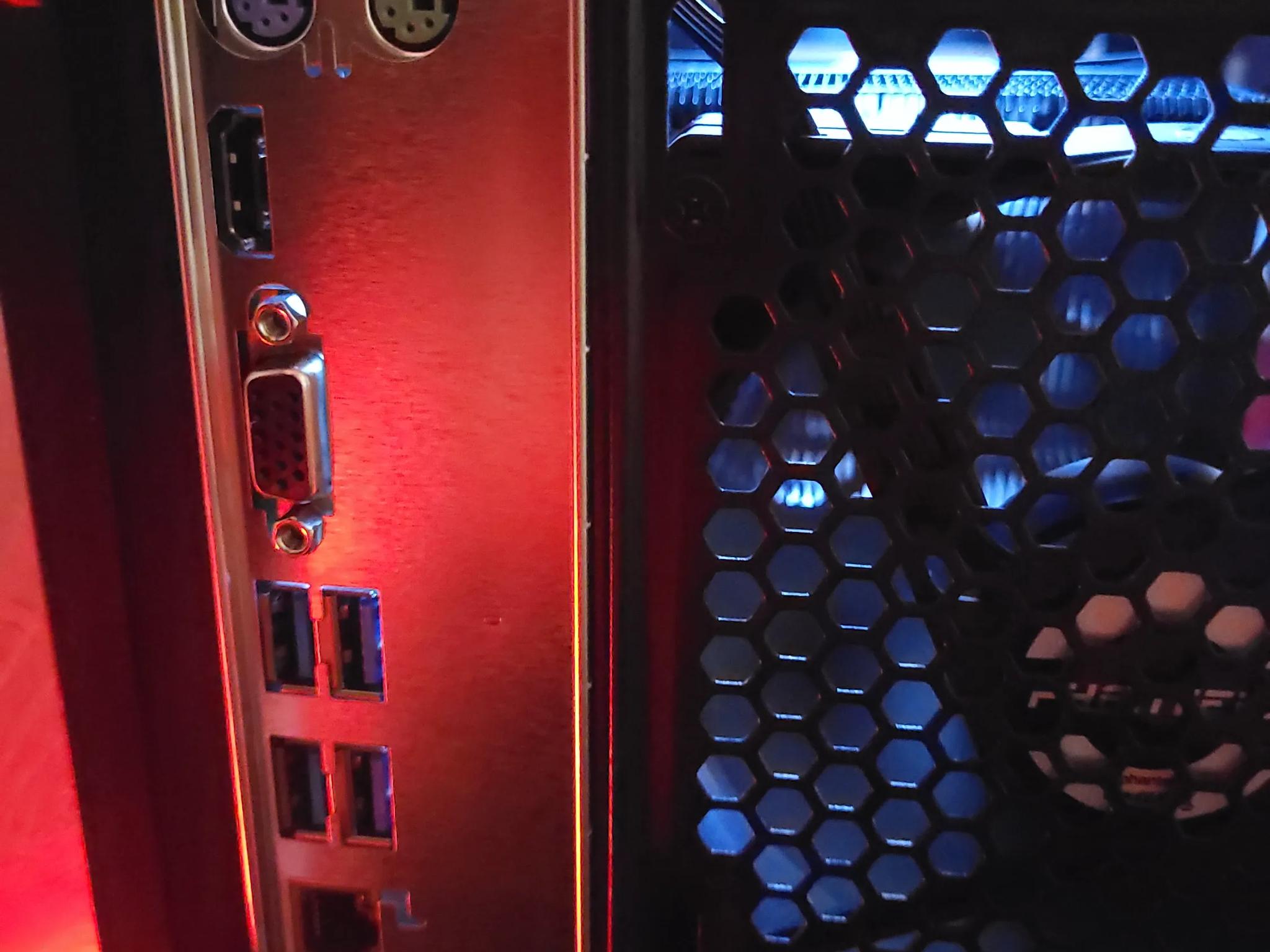 Gaming PC: RTX 2060 | Ryzen 5 3600 | 16GB DDR4 | 700w PSU