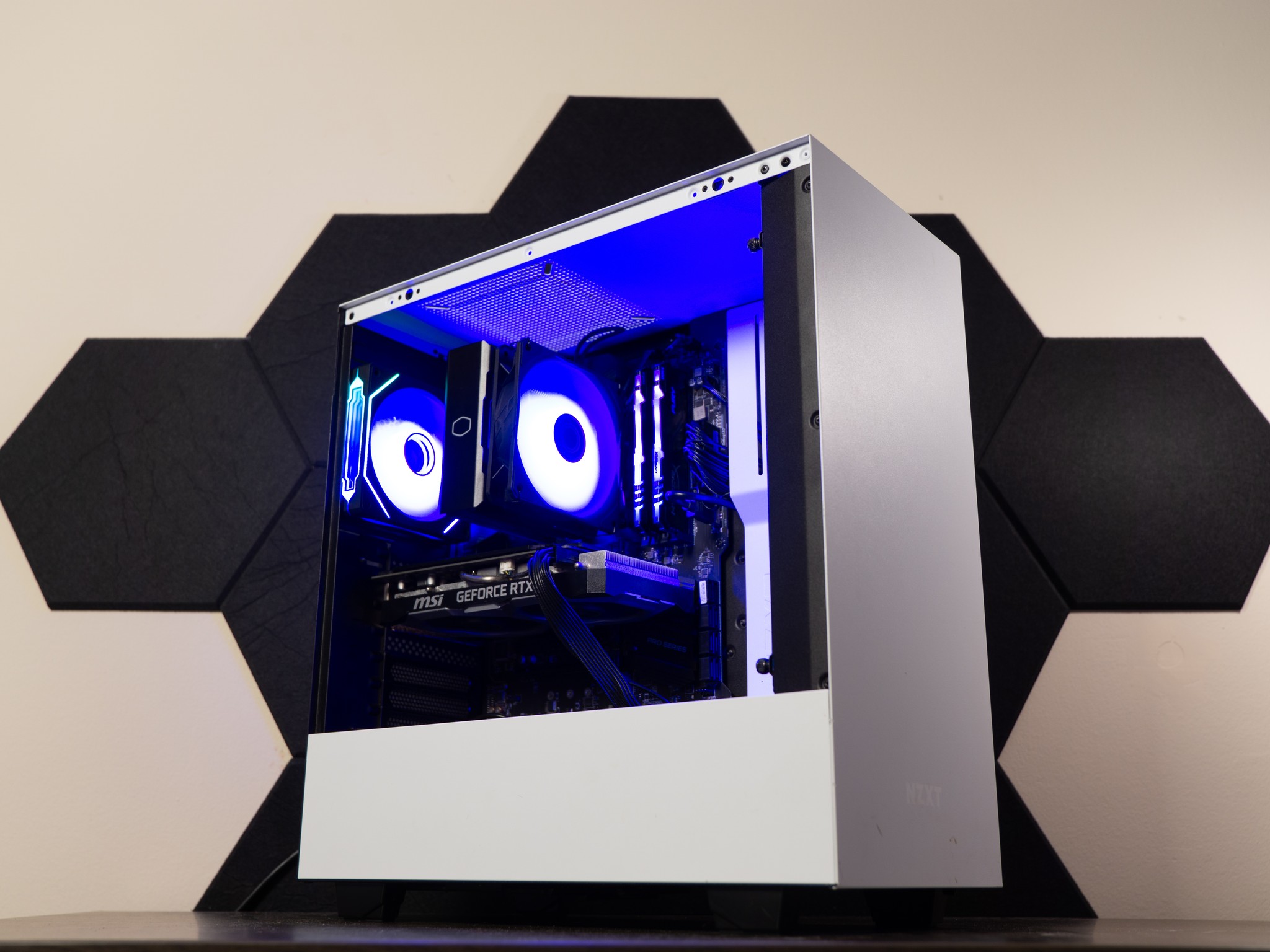 Gaming Pc | RTX 2060 Super | Ryzen 7 2700x | 16GB DDR4 Ram | 512GB NVME |