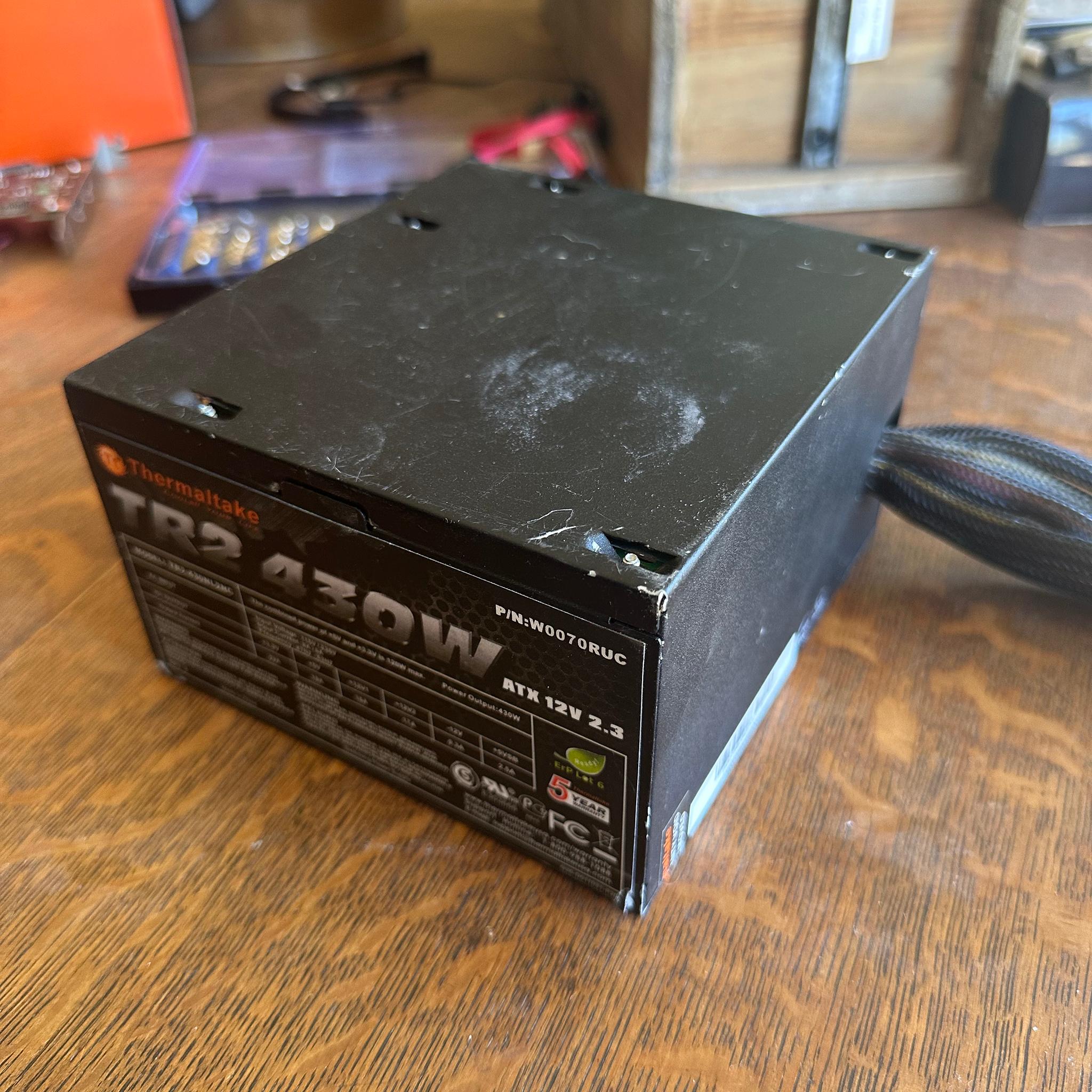 Thermaltake TR2 430w PSU
