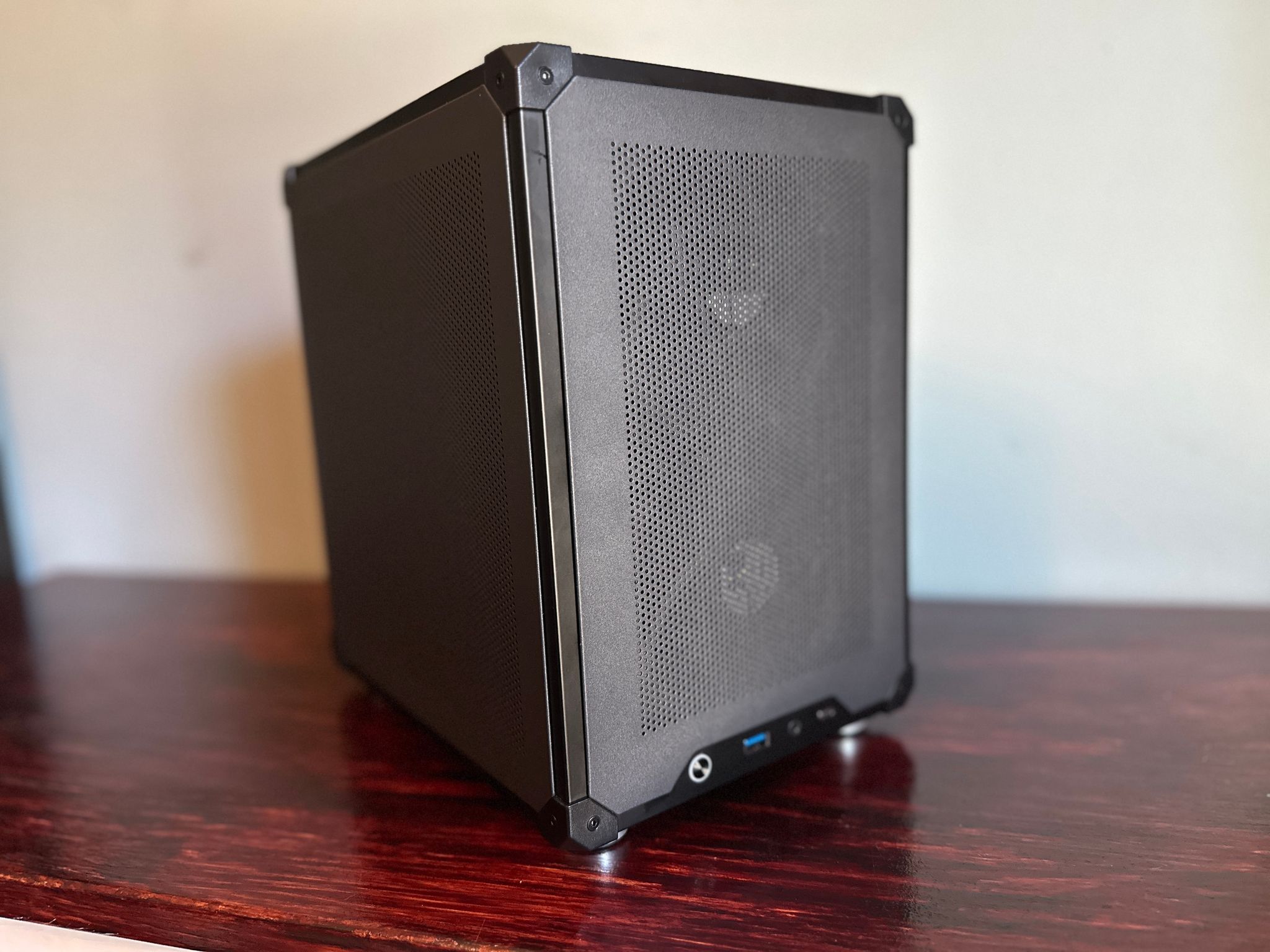 The Black Box | i7-8700 | GTX 1660ti 6GB | 16GB RAM | 1TB M.2