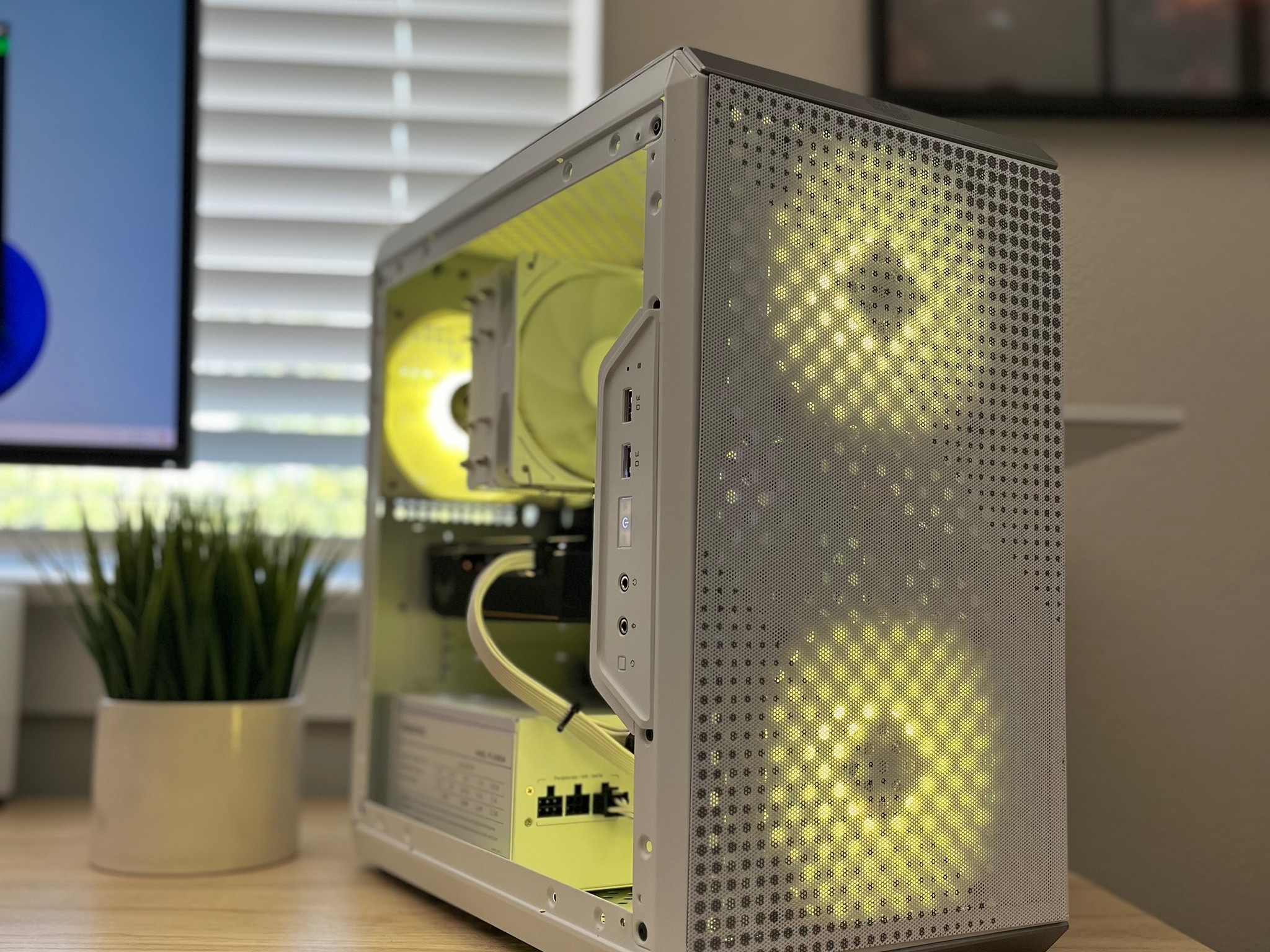 CUSTOM WHITE GAMING PC | RYZEN 5 5500 | GTX 1660 TI | RAM DDR4 16GB | 1T SSD | WIN 11 PRO